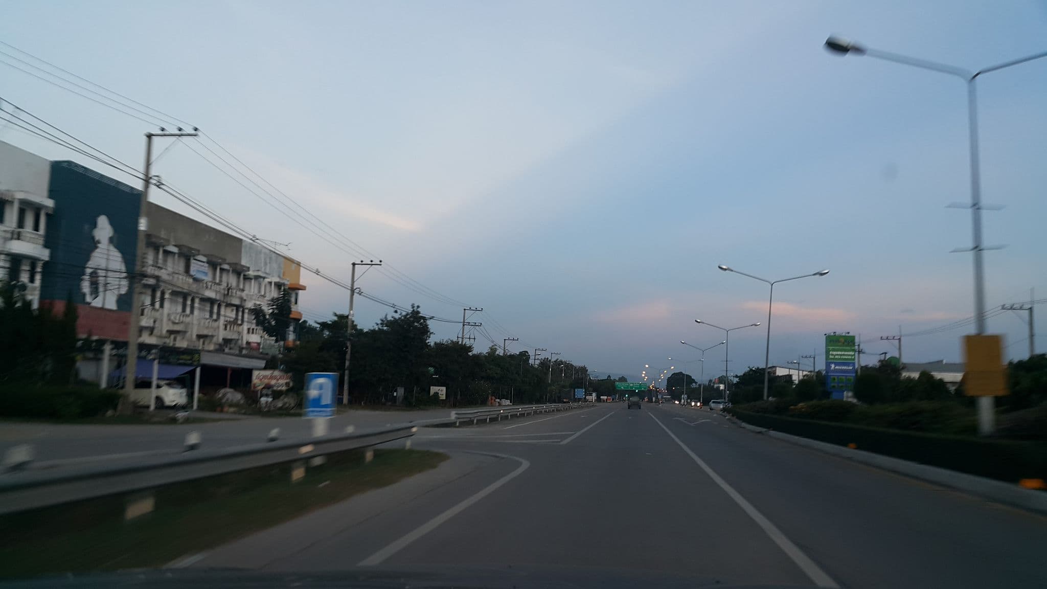 Street view near Easy Hotel 1 Lamphun, Lamphun — © jrcarlsen (CC BY-SA · Mapillary)