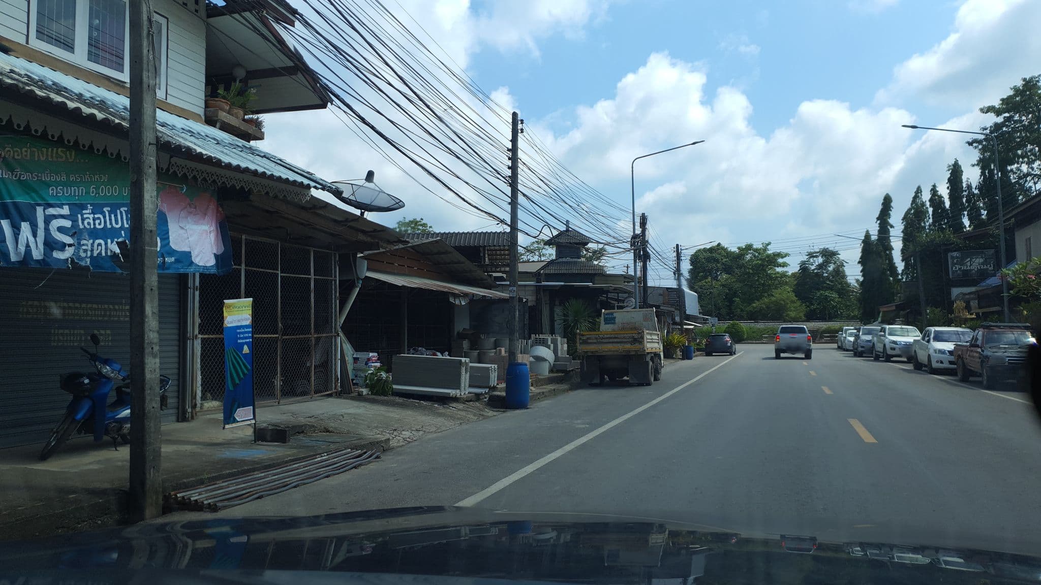 Street view near Studio251 HOUSE, Lang Suan — © jrcarlsen (CC BY-SA · Mapillary)