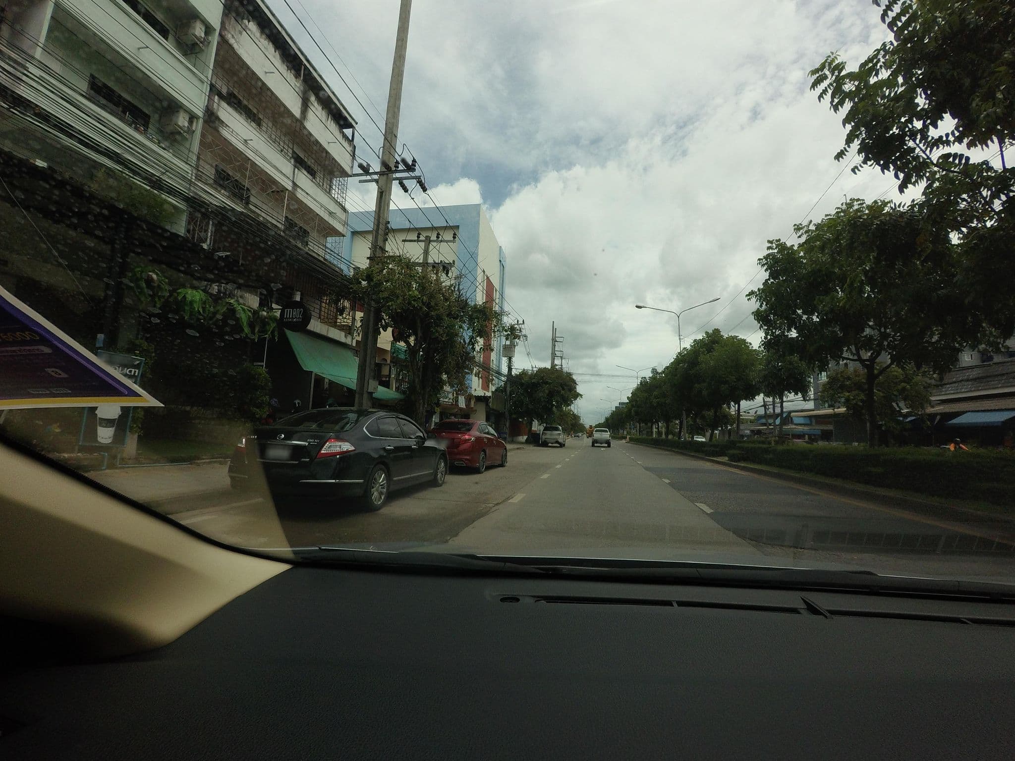 Street view near M802RoomsBKK, Lat Krabang — © mishari (CC BY-SA · Mapillary)