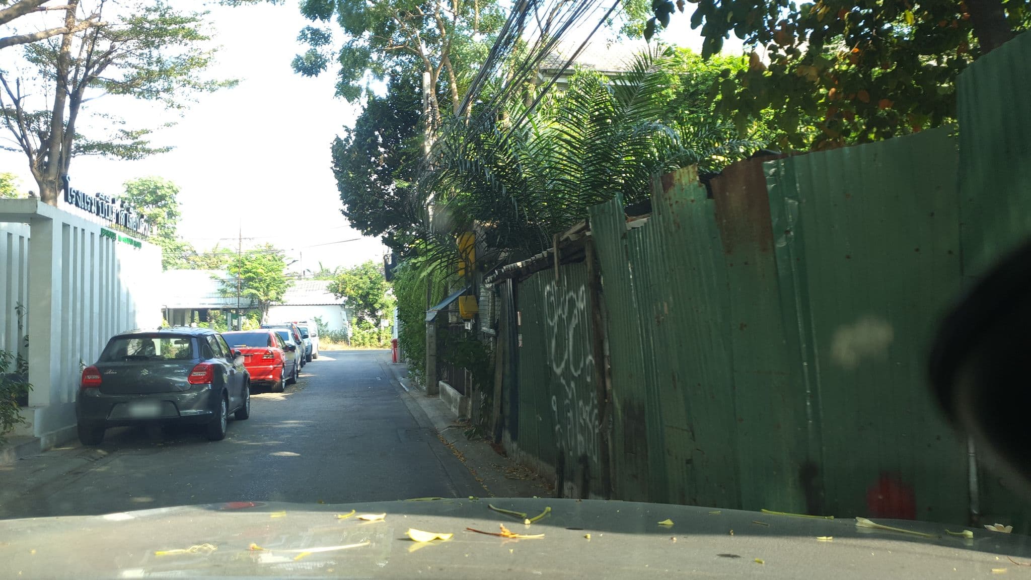 Street view near Phal Philip Philekha Trip Hotel, Wang Thonglang — © jrcarlsen (CC BY-SA · Mapillary)