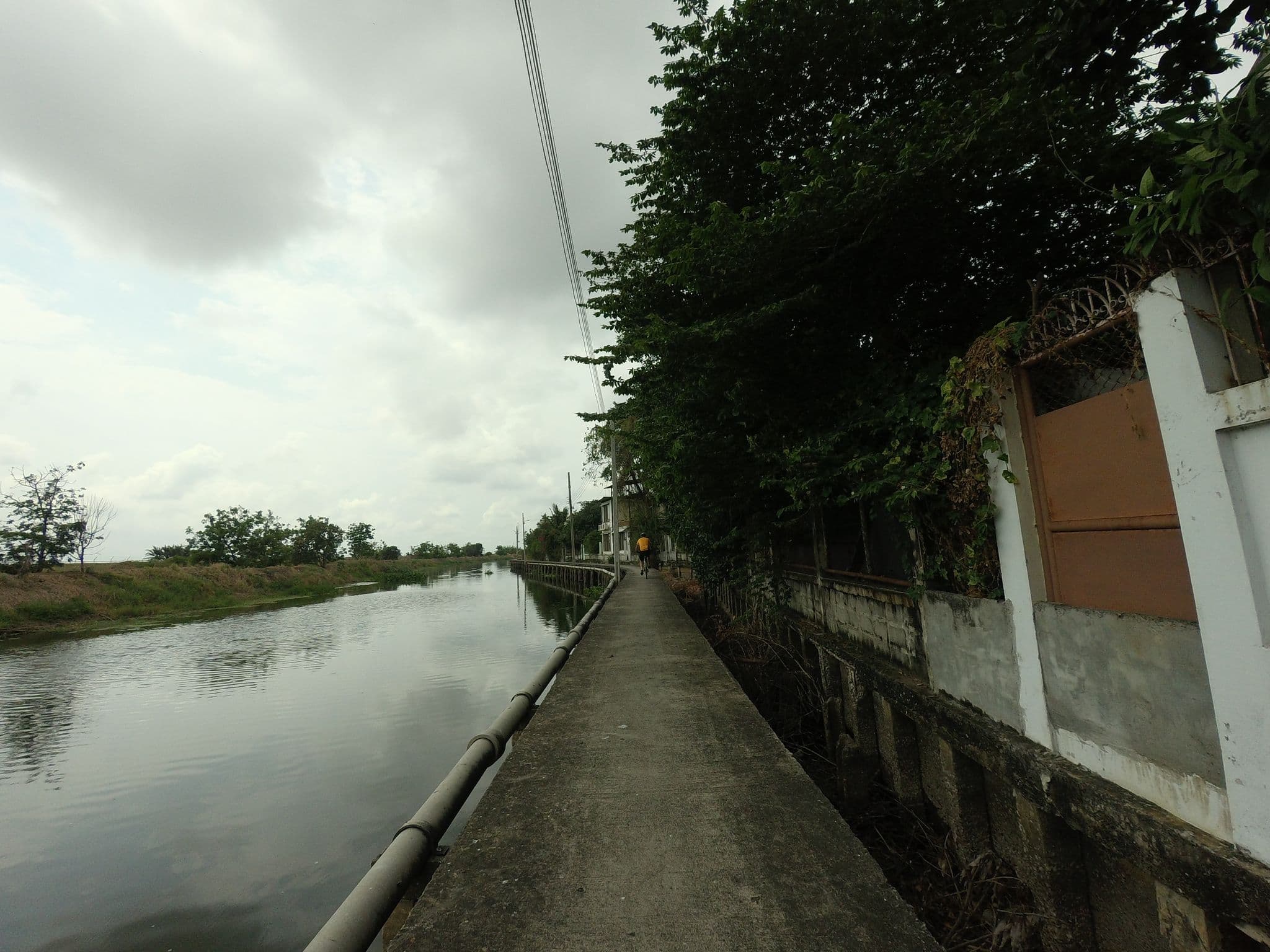 Street view near First Star Hotel, Latkrabang — © mishari (CC BY-SA · Mapillary)
