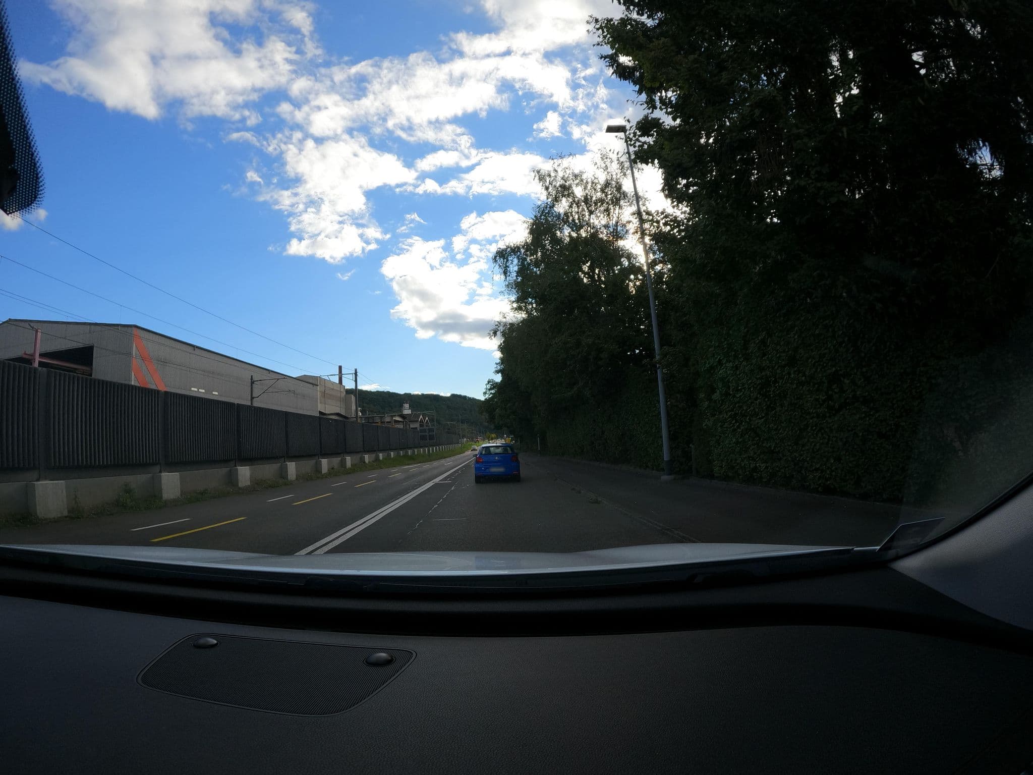Street view near Buchenweg Camp FHNW, Brugg — © alediwi (CC BY-SA · Mapillary)