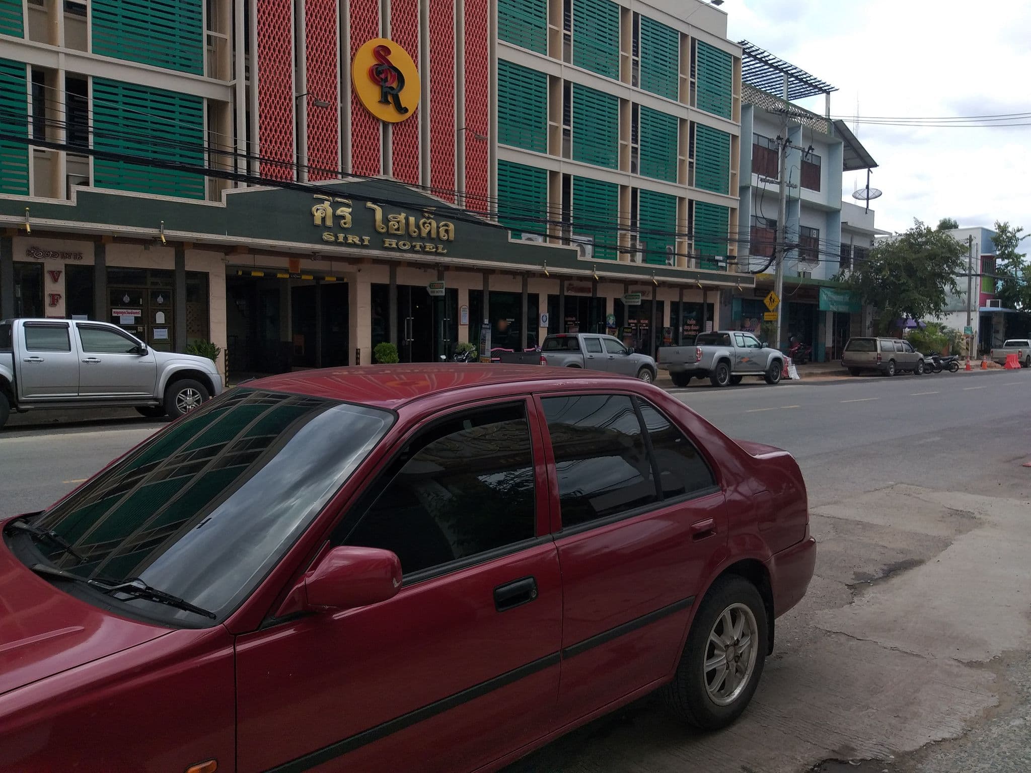 Street view near Siri Hotel, Nakhon Ratchasima — © ozflor (CC BY-SA · Mapillary)