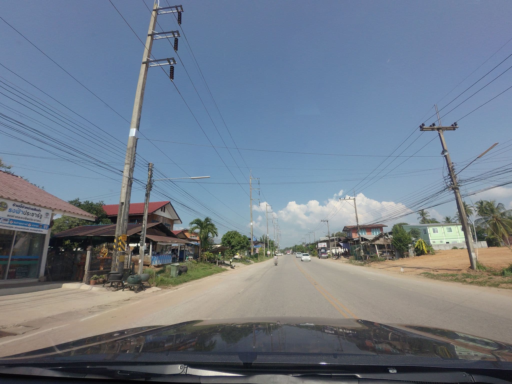 Street view near เพชร รีสอร์ท สาขา 5 -Phet Resort, Nakhonthai 5, Nakhon Thai — © mishari (CC BY-SA · Mapillary)