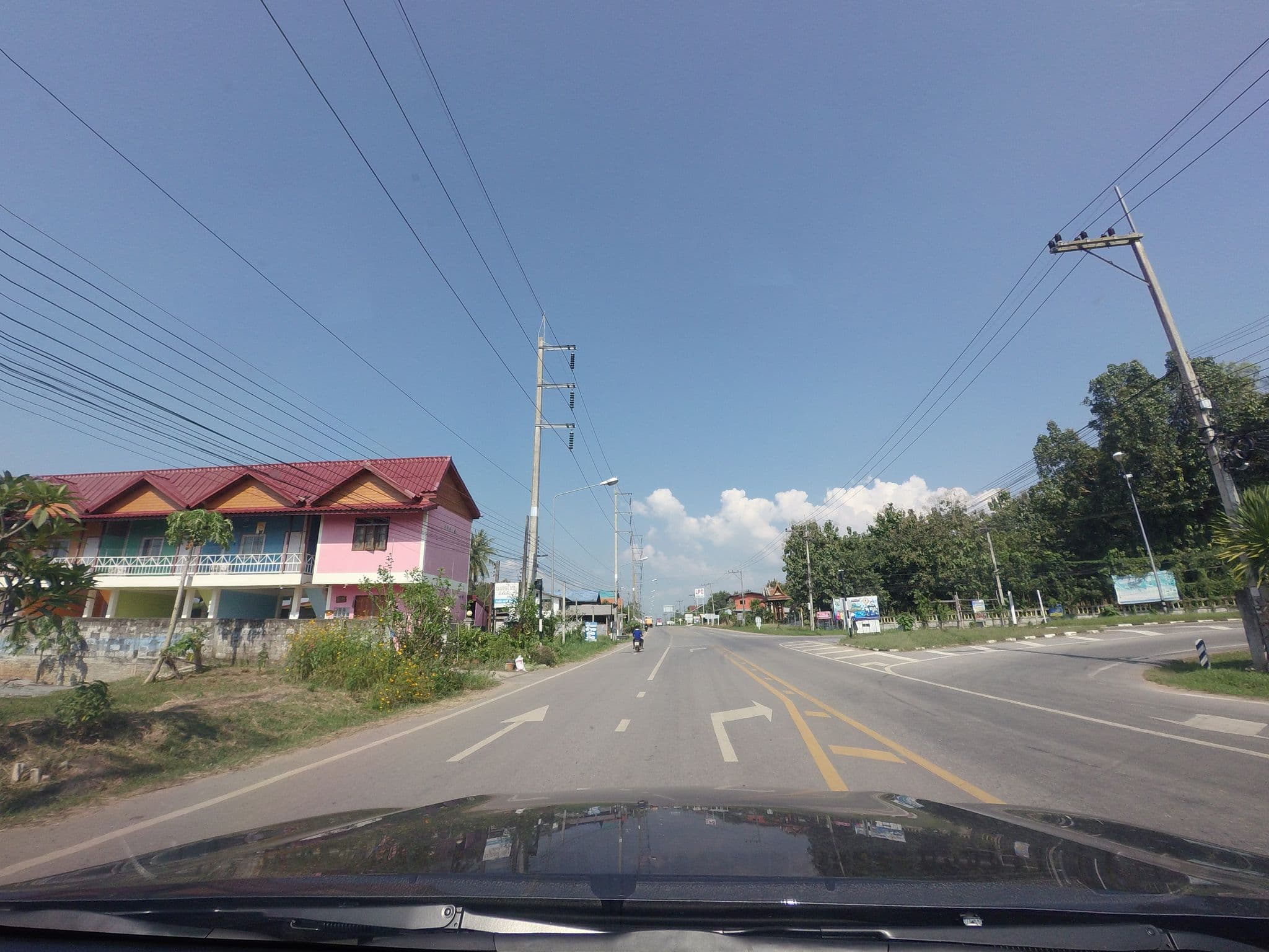 Street view near นครไทยลีฟวิ่งฮิลล์ 2 รีสอร์ท, Nakhon Thai — © mishari (CC BY-SA · Mapillary)