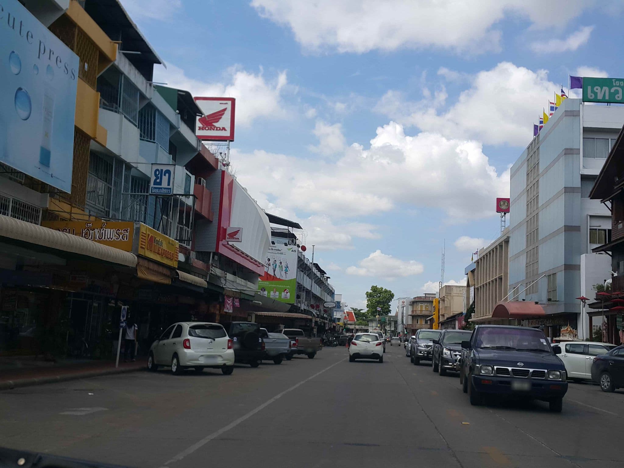 Street view near Pukha Nanfa Hotel, Nan — © jrcarlsen (CC BY-SA · Mapillary)
