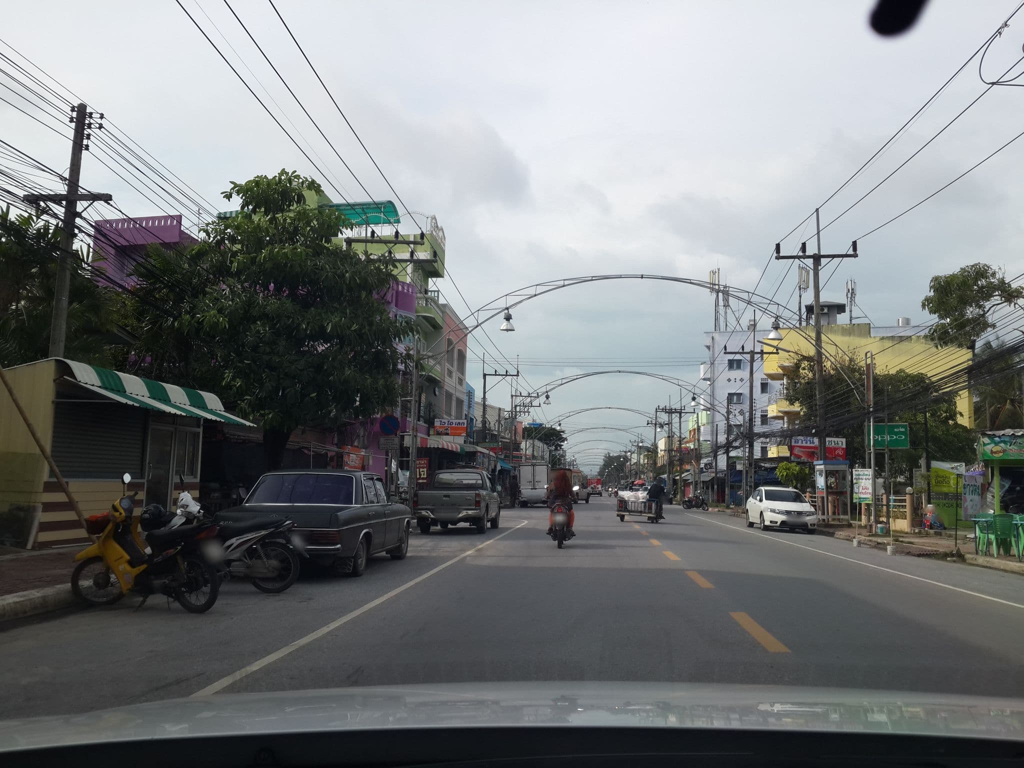 Street view near River City Hotel Pattani ( โรงแรมริเวอร์ซิตี้ ปัตตานี ), Pattani — © mishari (CC BY-SA · Mapillary)