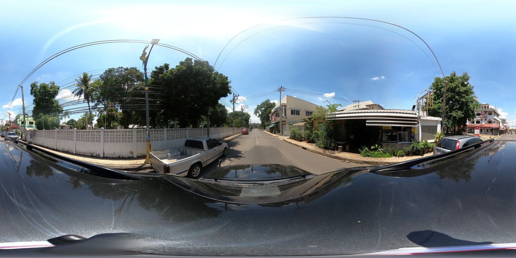 Street view near Nalin Hotel, Nong Khai — © nuttawutbunta (CC BY-SA · Mapillary)