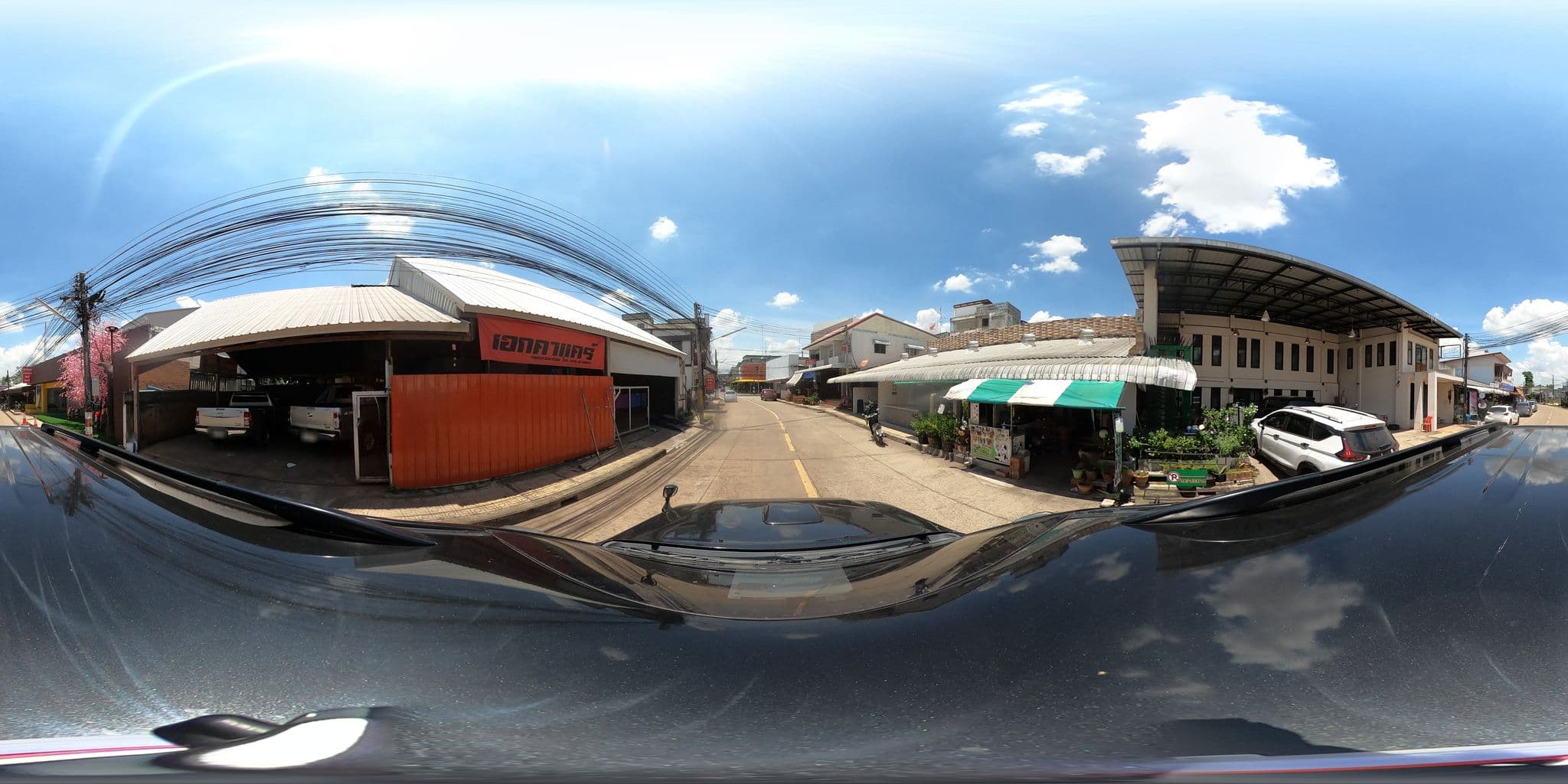 Street view near Nongkhai City Hotel, Nong Khai — © nuttawutbunta (CC BY-SA · Mapillary)