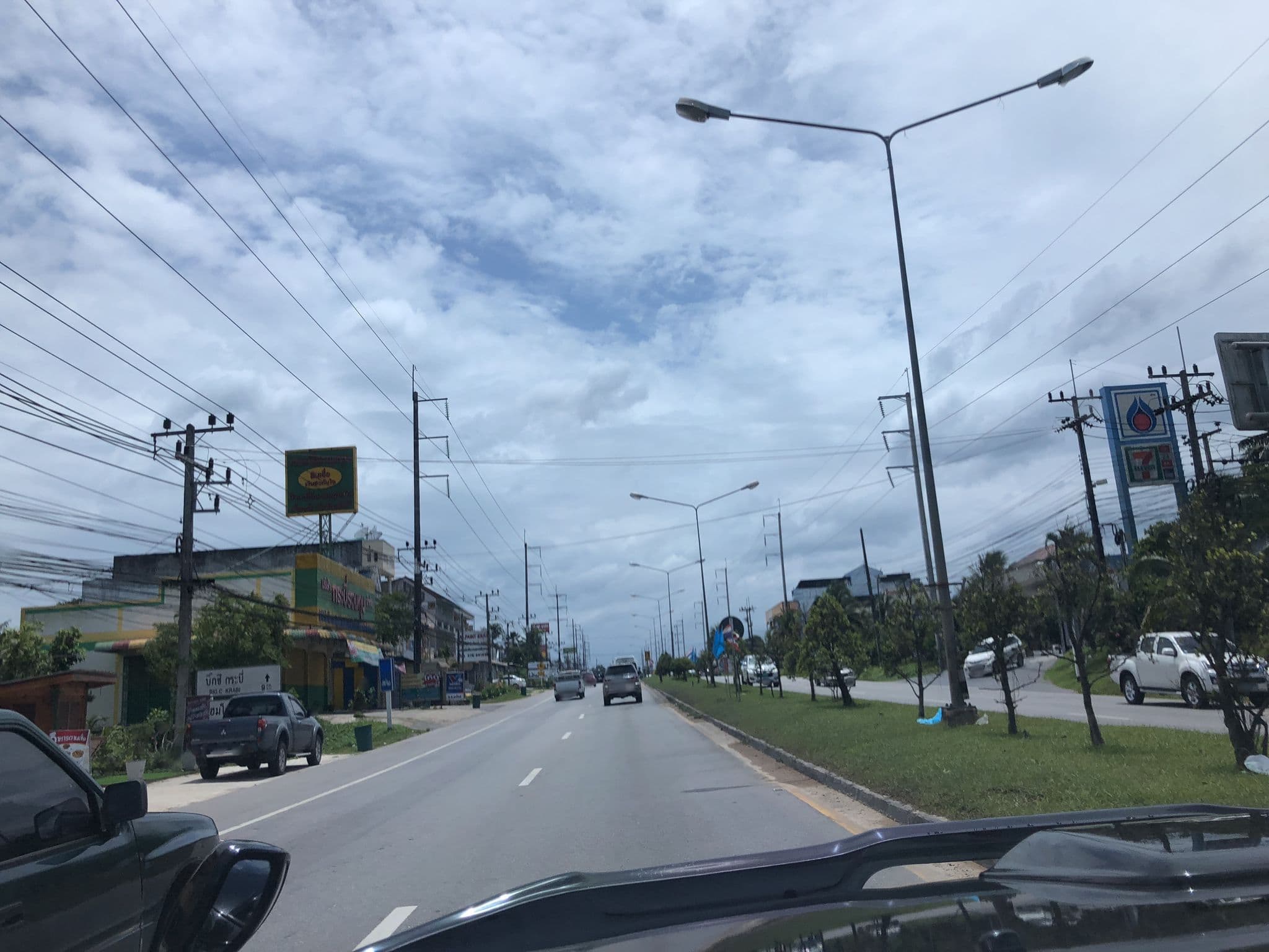 Street view near Srisuksant Urban, Nuea Khlong — © pimpitcha (CC BY-SA · Mapillary)