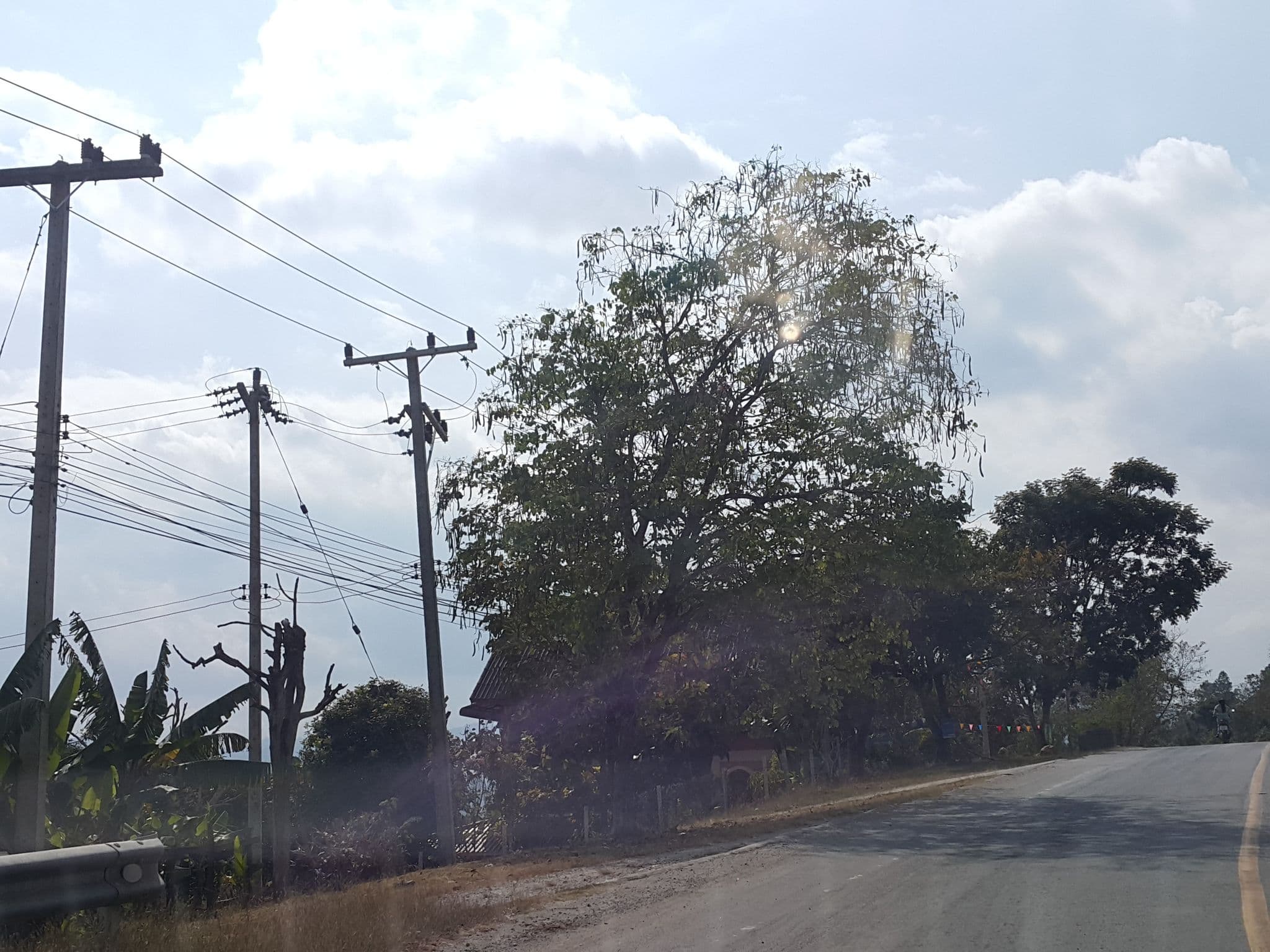Street view near Srithong Ville, Om Koi — © jrcarlsen (CC BY-SA · Mapillary)