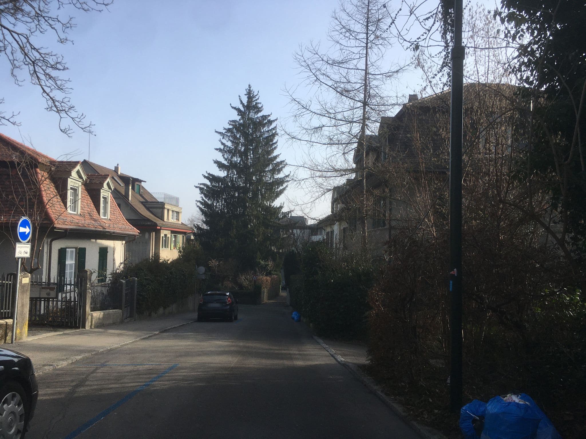 Street view near Pension HeDa, Bern — © habi (CC BY-SA · Mapillary)