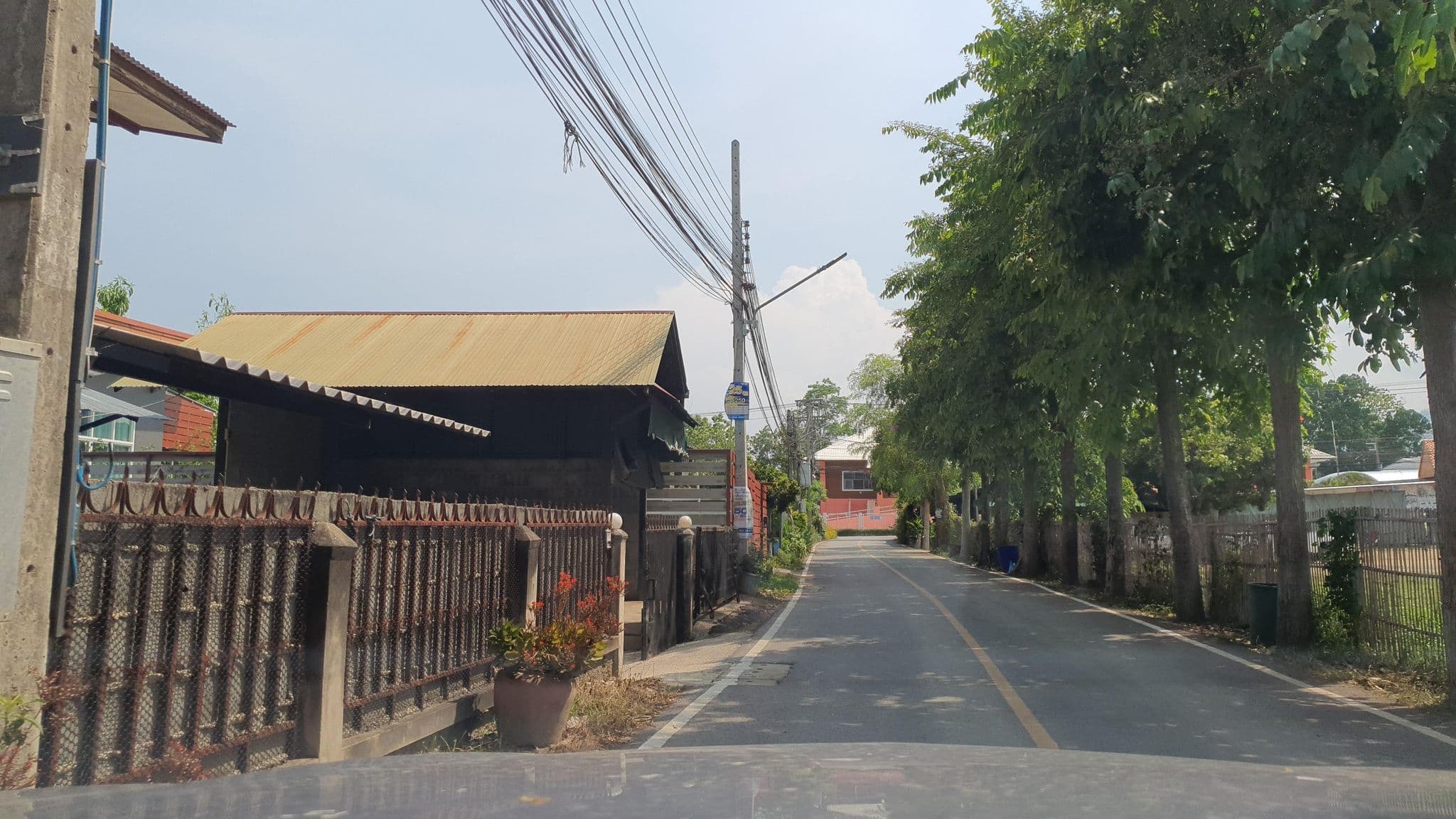 Street view near Baan Aew Pai, Pai — © jrcarlsen (CC BY-SA · Mapillary)