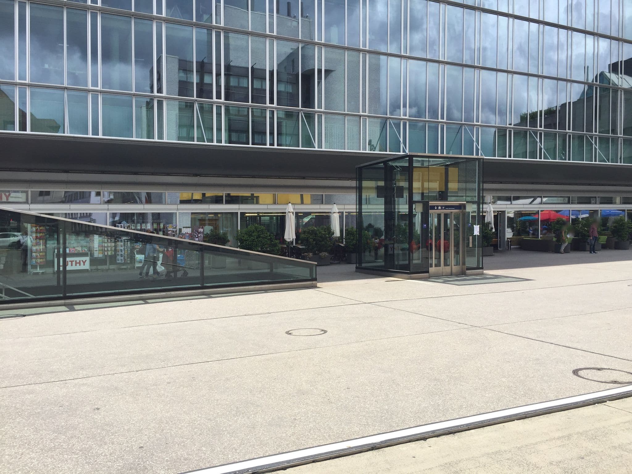 Street view near Aarauerhof, Aarau — © trac71 (CC BY-SA · Mapillary)