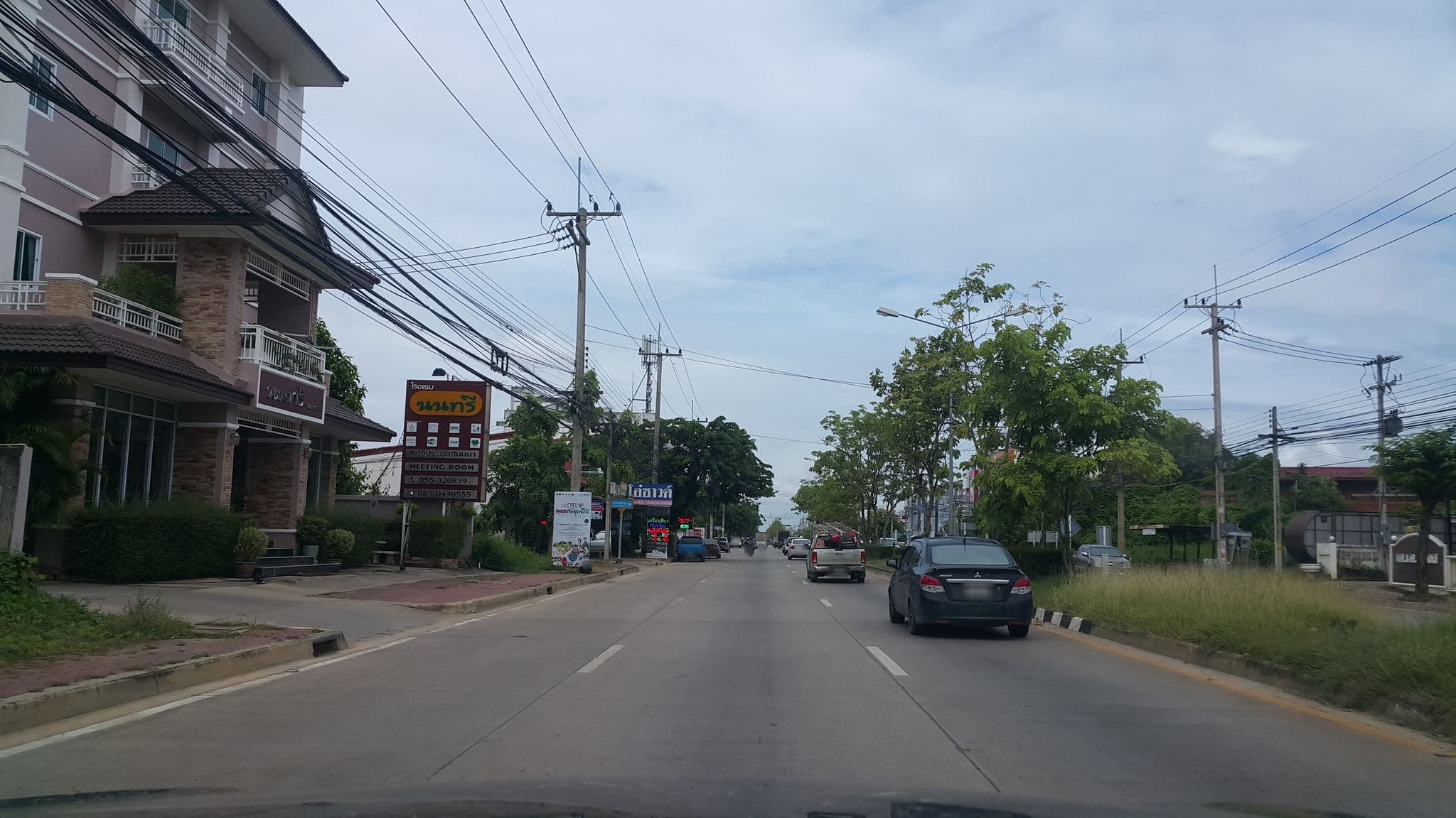 Street view near Nonsi Residence, Phitsanulok — © jrcarlsen (CC BY-SA · Mapillary)