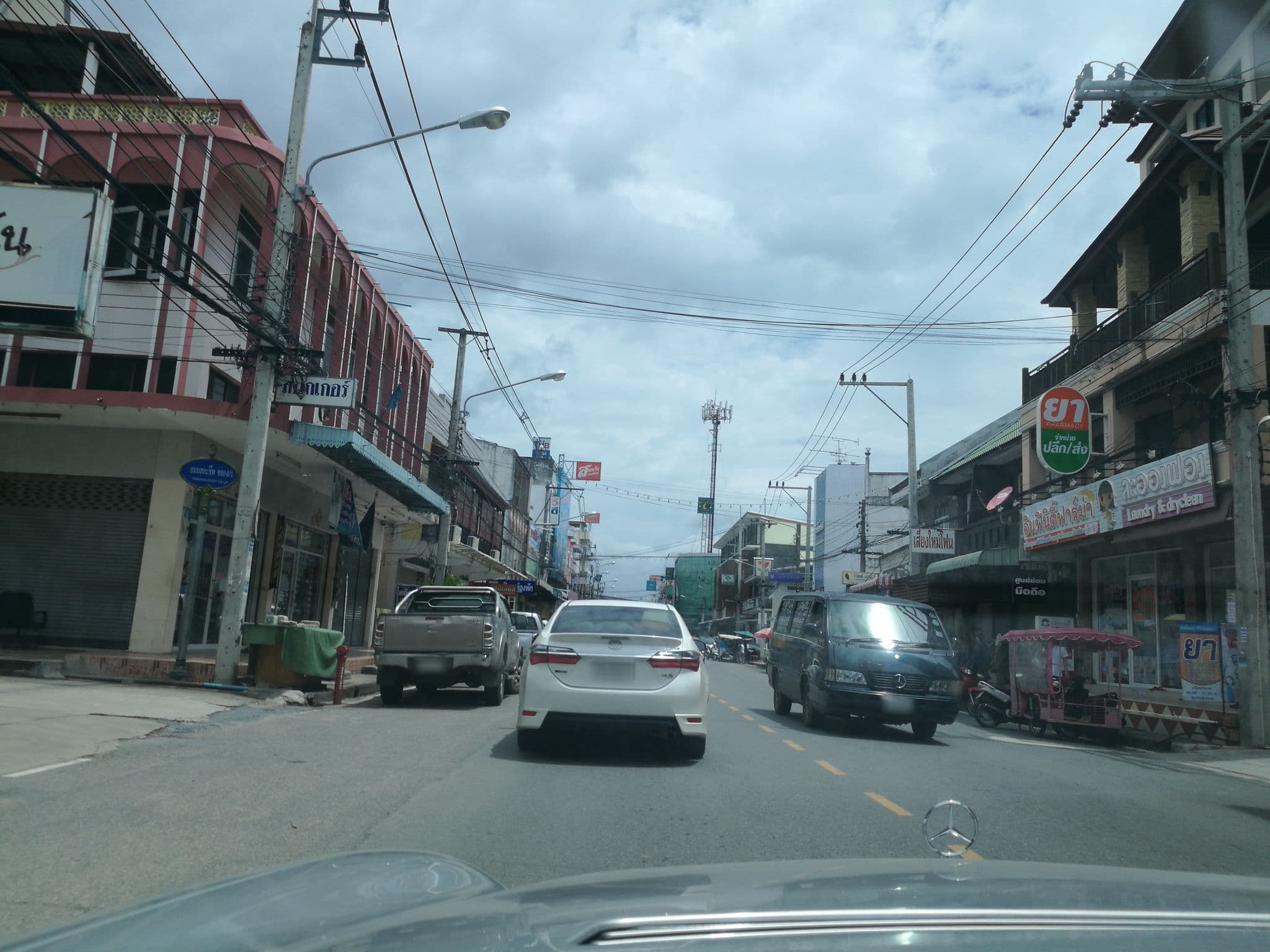 Street view near โรงแรม ปาหนัน รีสอร์ท - Panan Resort, Prachuap Khiri Khan — © ratirat (CC BY-SA · Mapillary)