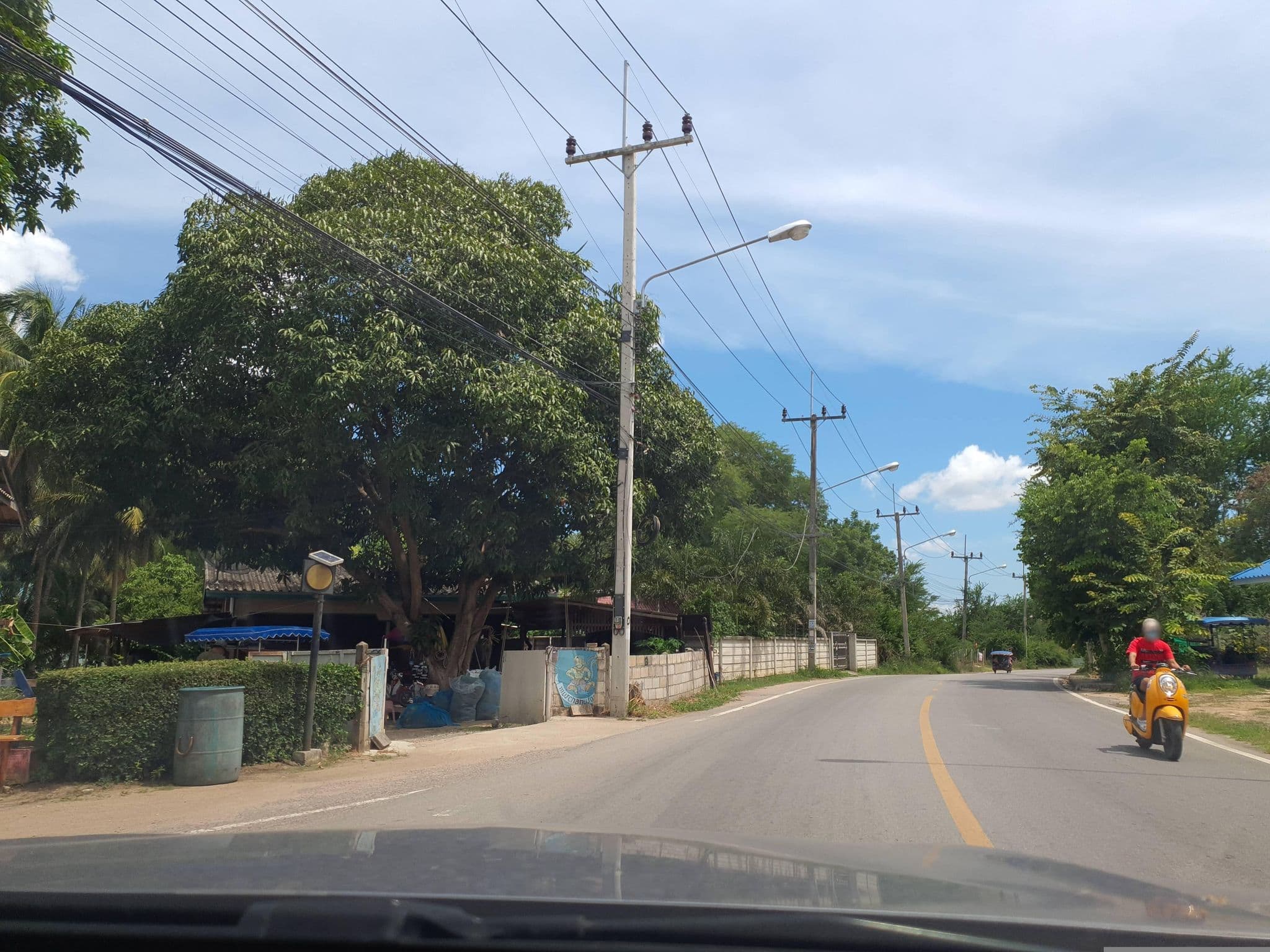Street view near Bamboo Sea&Sand, Prachuap Khiri Khan — © jrcarlsen (CC BY-SA · Mapillary)