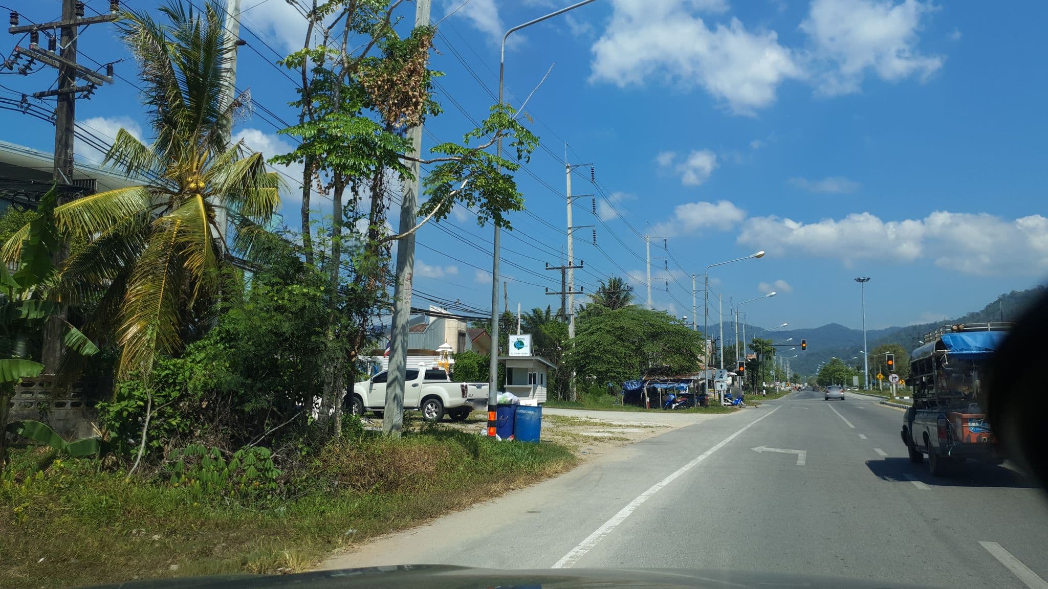 Street view near Baan Yamoo Ranong, Ranong — © jrcarlsen (CC BY-SA · Mapillary)