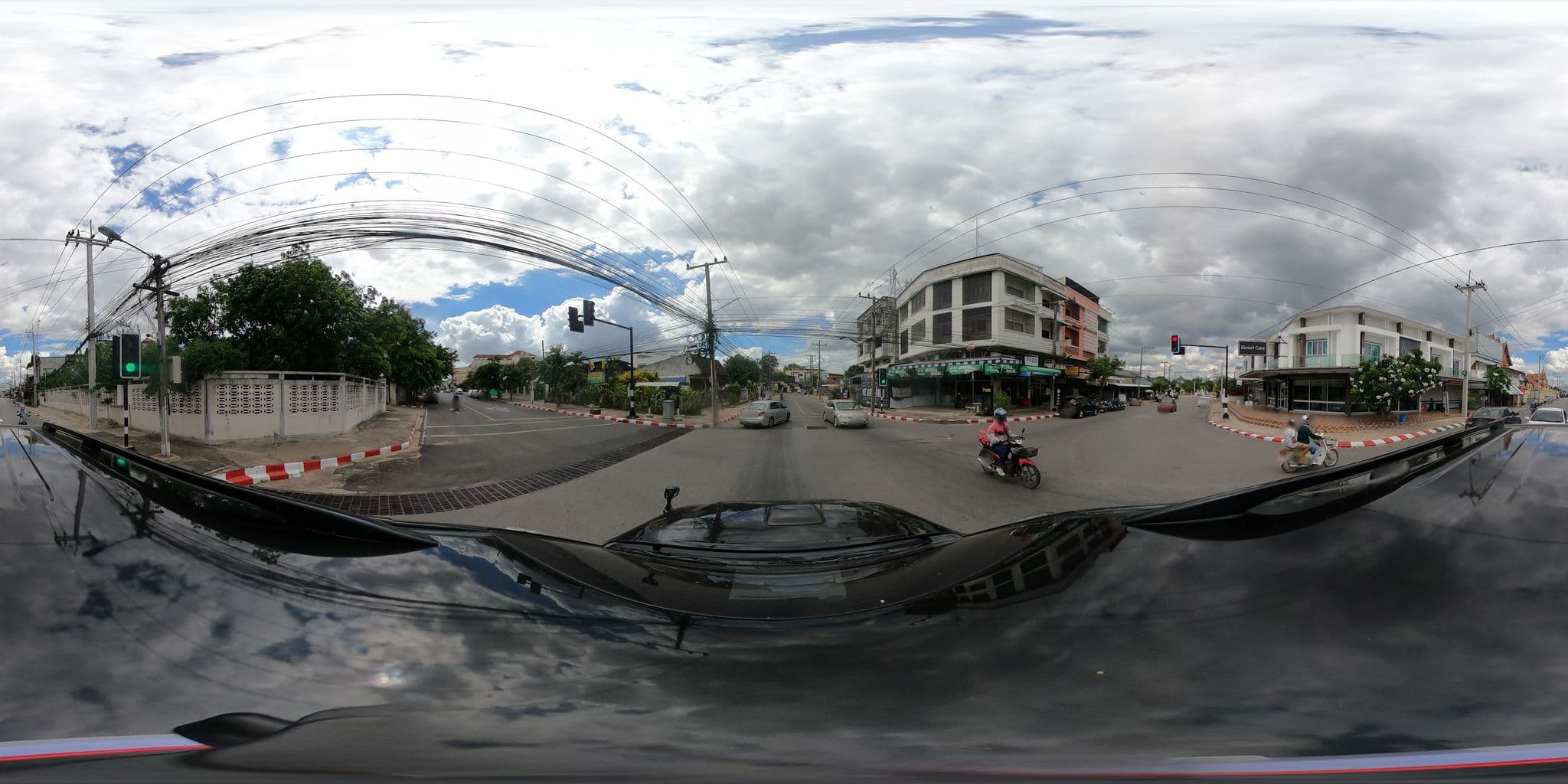 Street view near โรงแรมเวล101 - Whale 101 Hotel, Roi Et — © nuttawutbunta (CC BY-SA · Mapillary)