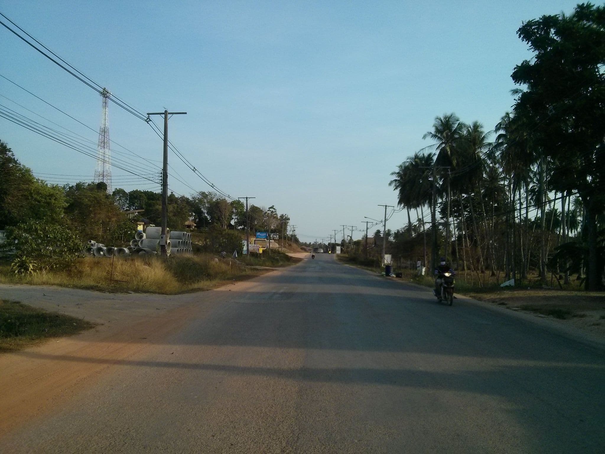 Street view near Baan Check in &Check in Lanta, Saladan