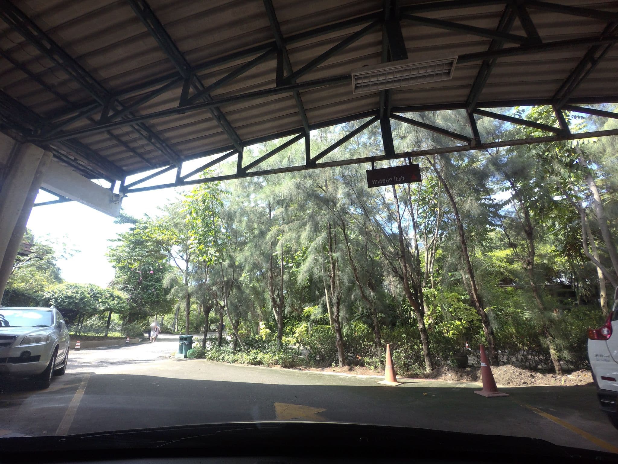 Street view near RXV Wellness Village Sampran, Sam Phran — © mishari (CC BY-SA · Mapillary)
