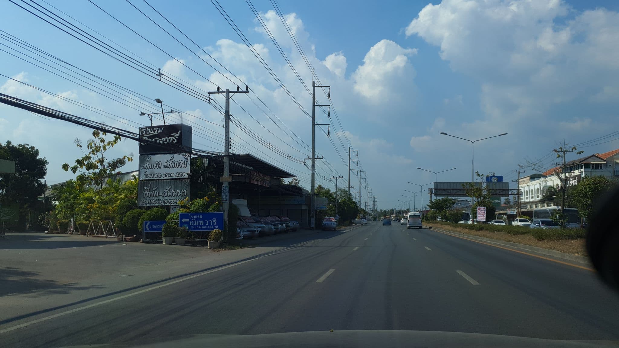 Street view near Amphawaree Hotel, Samut Songkhram — © jrcarlsen (CC BY-SA · Mapillary)