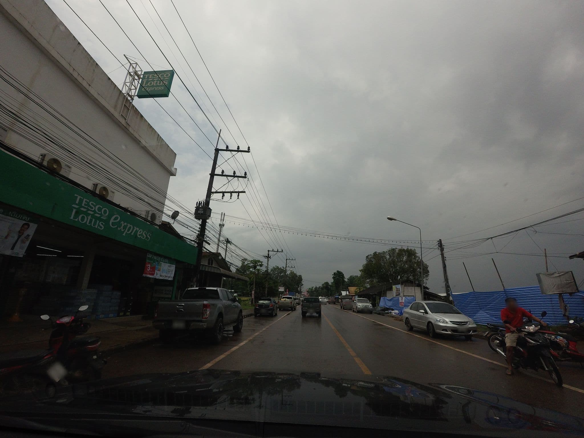 Street view near Vera Costa Hotel, Sangkhom — © mishari (CC BY-SA · Mapillary)