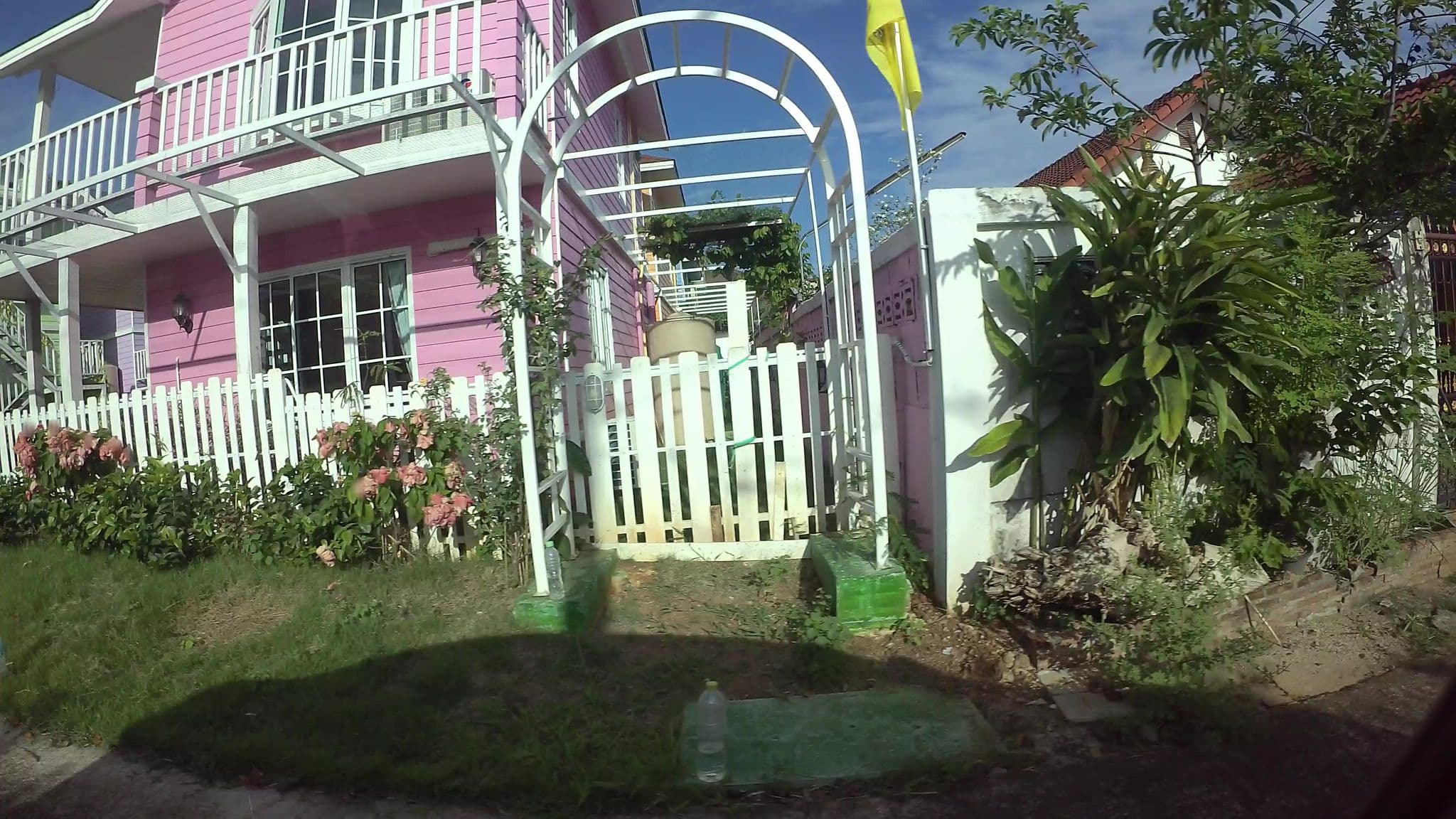 Street view near Bunny Hill Resort, Sattahip — © kaart_3 (CC BY-SA · Mapillary)