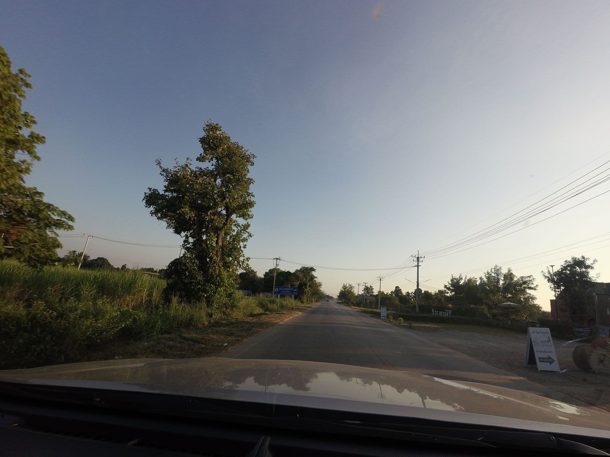 Street view near 3sis resort - ทรี ซิส รีสอร์ท สวรรคโลก สุโขทัย, Sawankhalok — © mishari (CC BY-SA · Mapillary)
