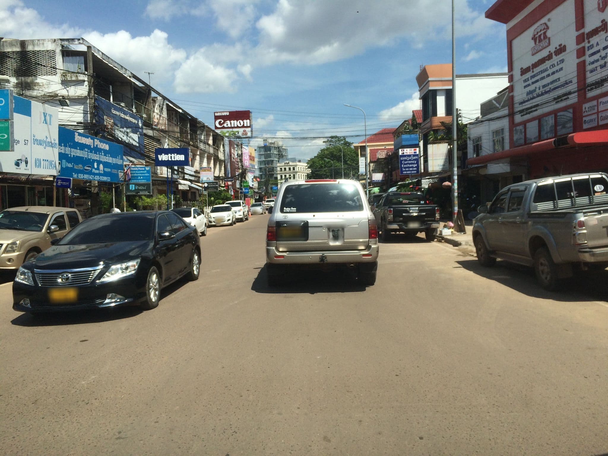 Street view near Azalea Park View Hotel, Si Chiang Mai — © jeepney (CC BY-SA · Mapillary)