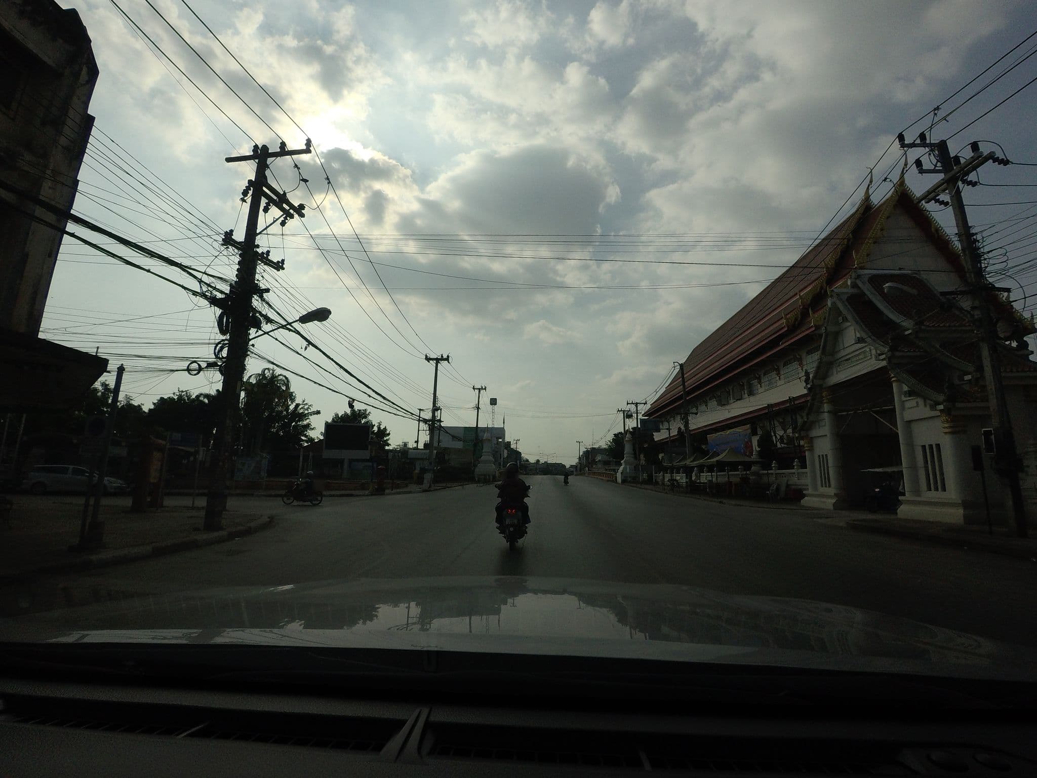 Street view near Chinawat Hotel, Sukhothai — © mishari (CC BY-SA · Mapillary)