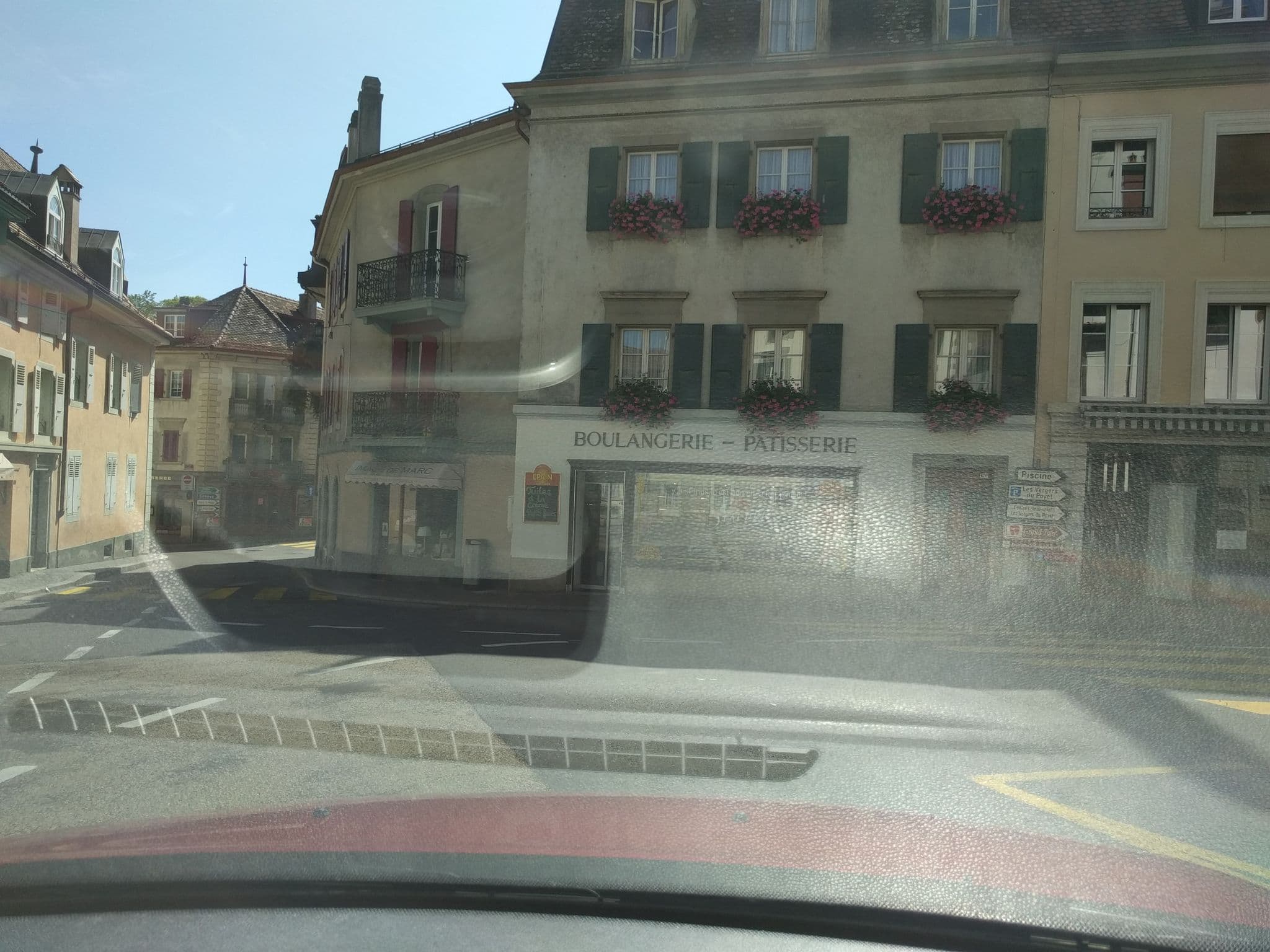 Street view near Hemma Boutique Hôtel, Aubonne — © pirboazo (CC BY-SA · Mapillary)
