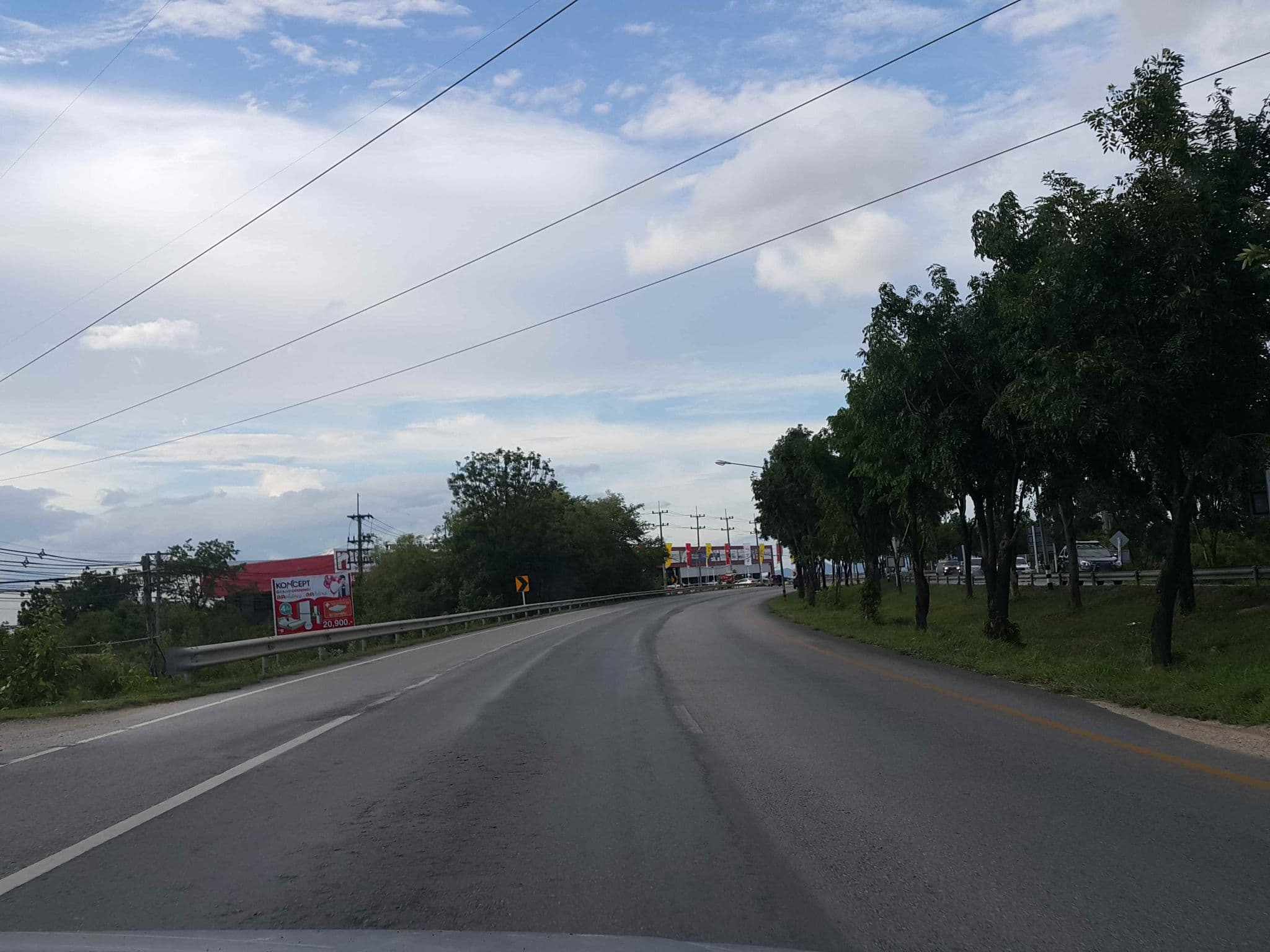 Street view near Tak Andaman Hotel, Tak — © jrcarlsen (CC BY-SA · Mapillary)
