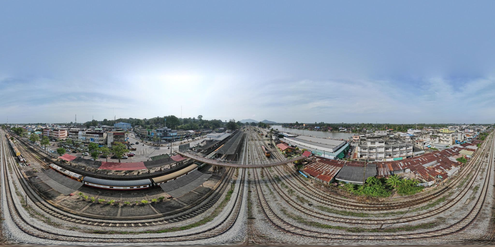 Street view near Sin Thong Hotel, Tha Kham — © renovate (CC BY-SA · Mapillary)
