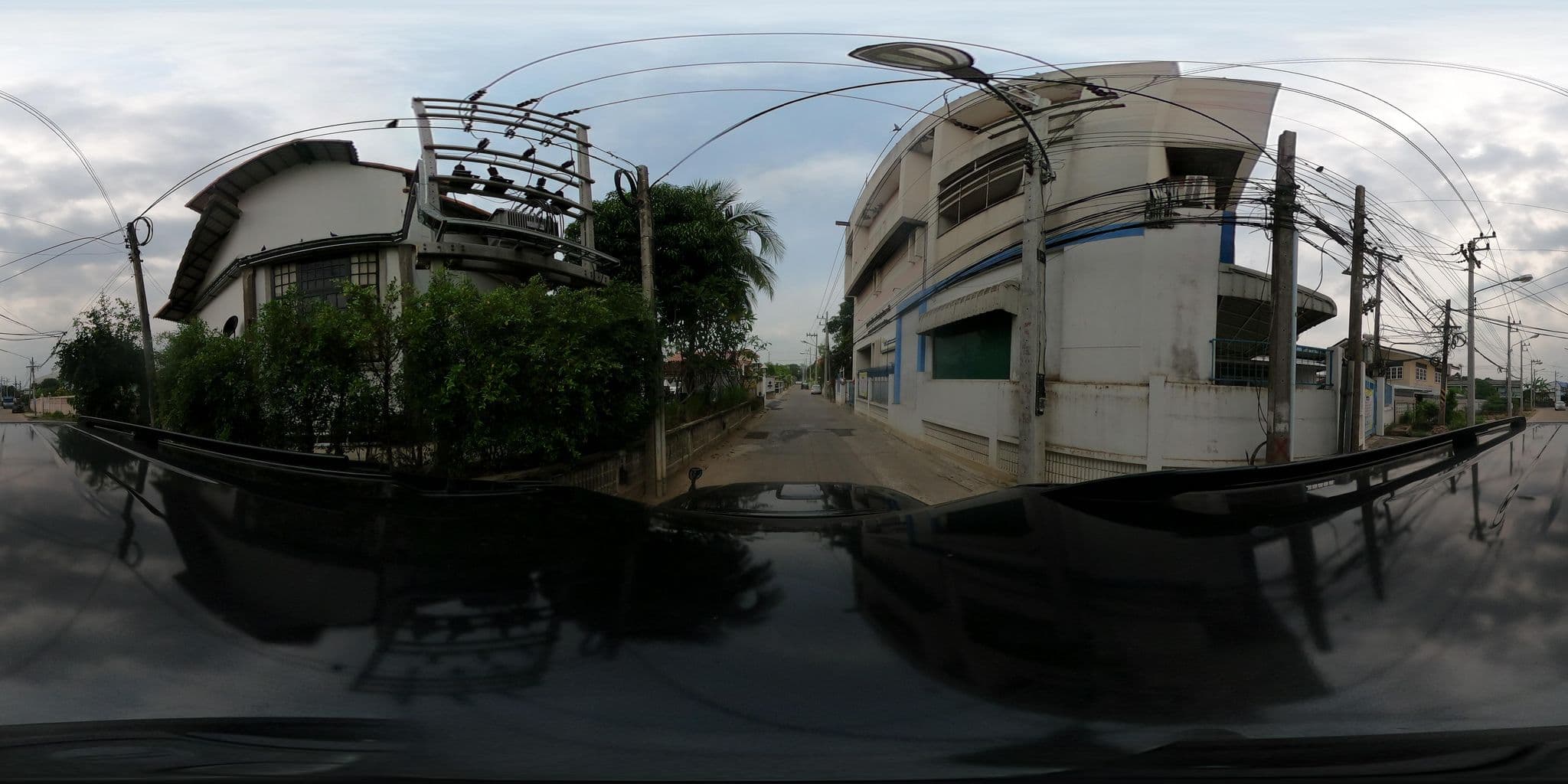 Street view near Uthai Heritage Hotel, Uthai Thani — © syncnook (CC BY-SA · Mapillary)