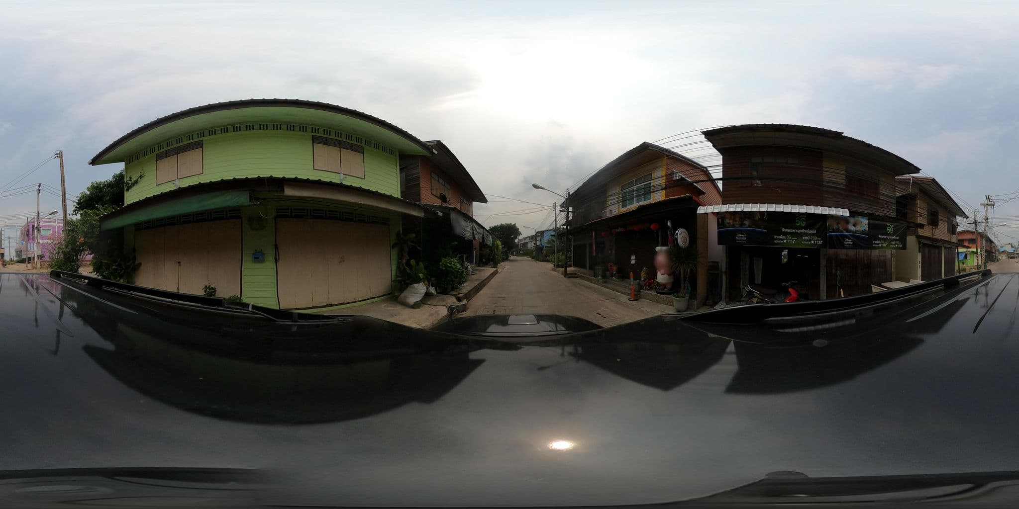 Street view near Saphan Yao Homestay, Uthai Thani — © syncnook (CC BY-SA · Mapillary)