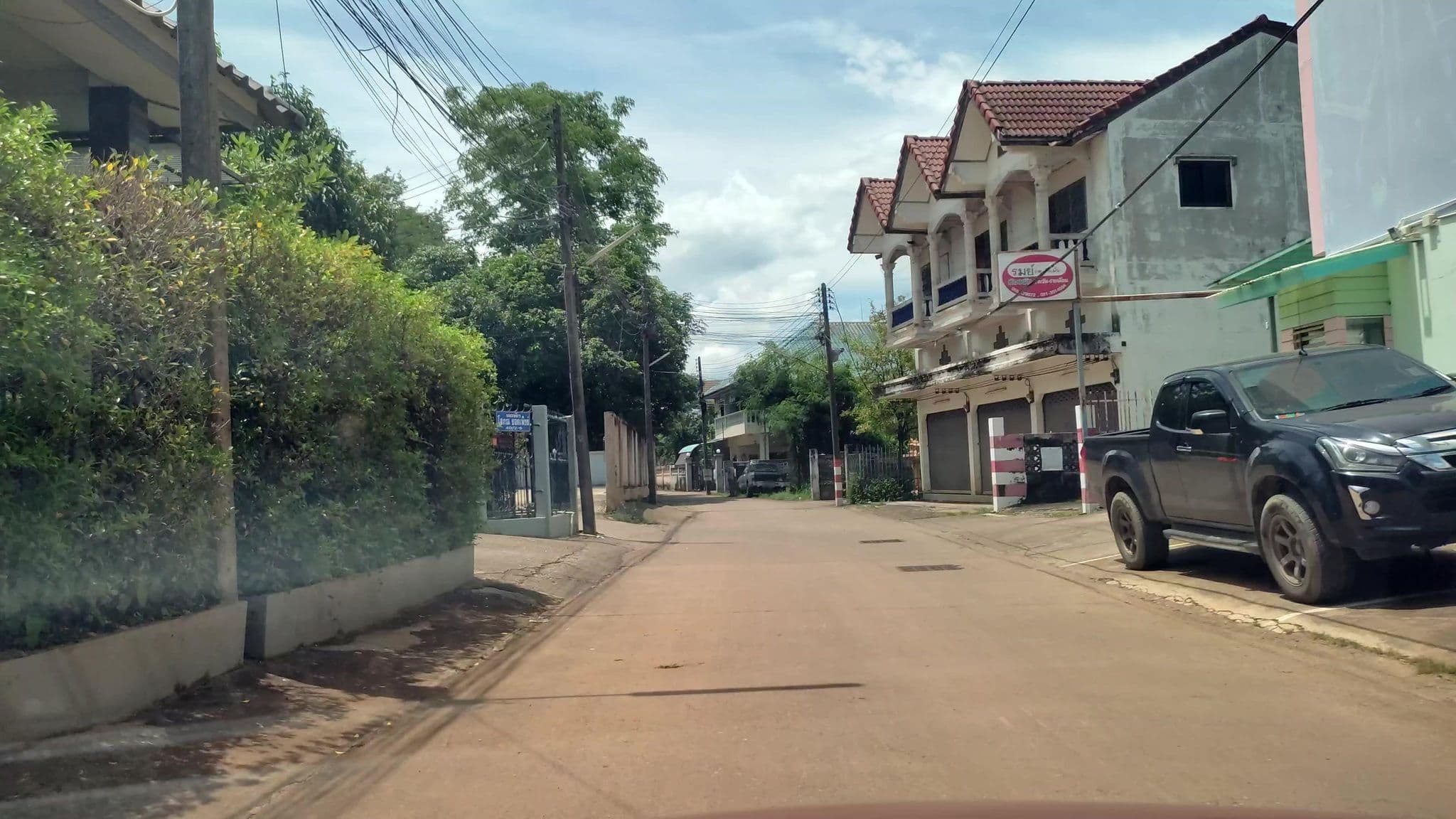 Street view near Rom Apartment, Uttaradit — © nongyen (CC BY-SA · Mapillary)
