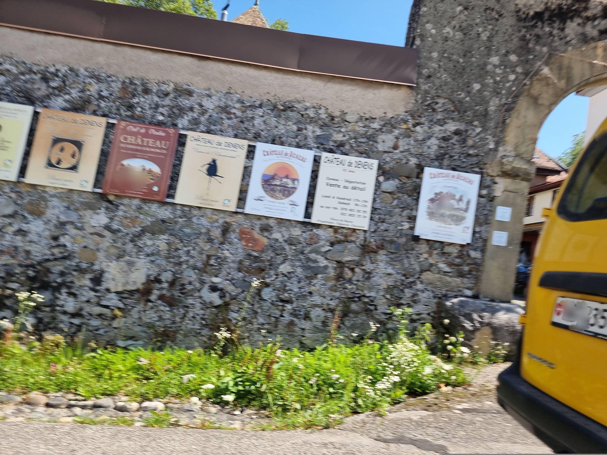 Street view near B&B Château de Denens, Morges — © mapfool (CC BY-SA · Mapillary)