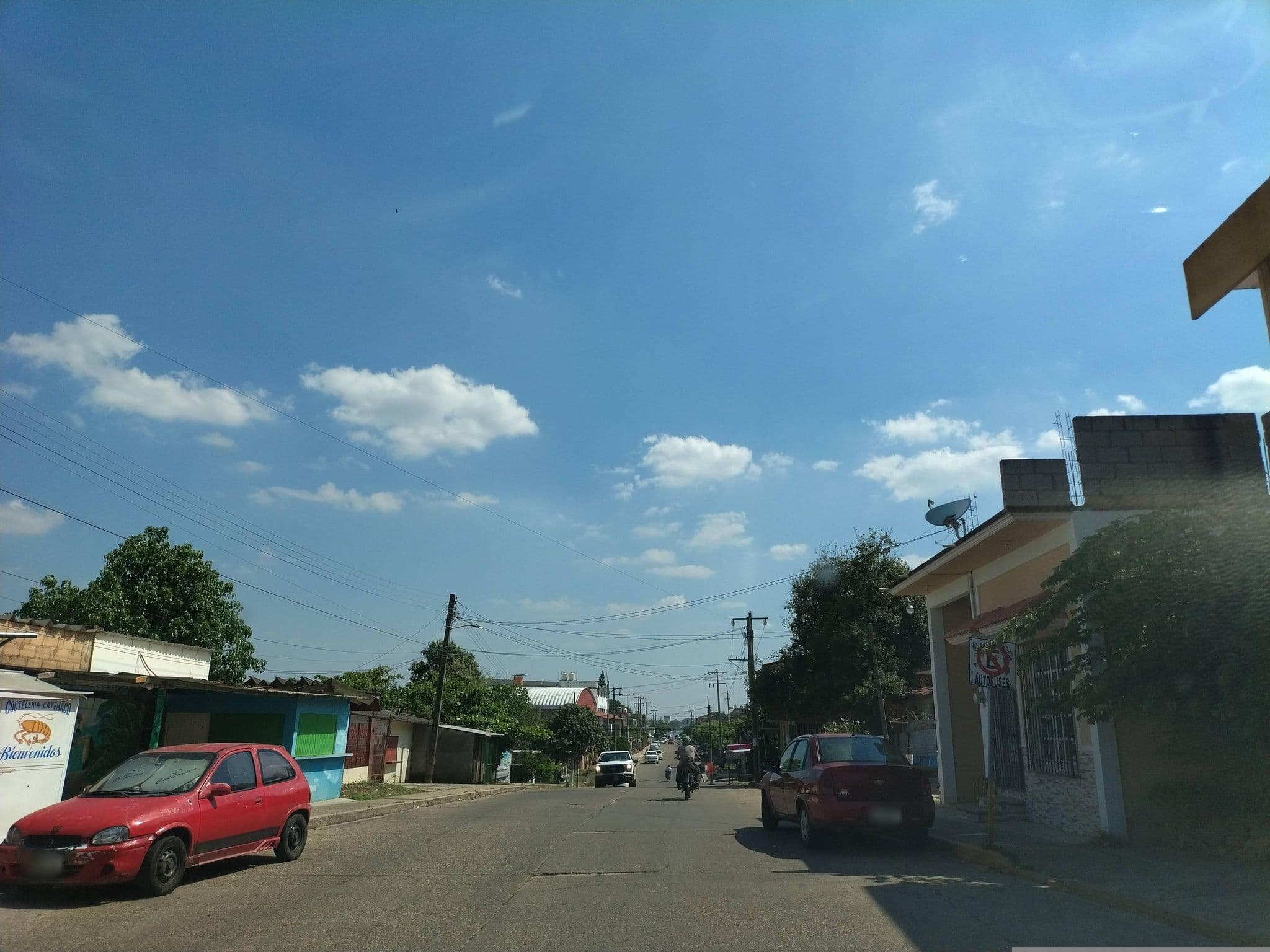 Street view near Hotel Paraiso, Acayucan — © cu_CARTOGRAFIA (CC BY-SA · Mapillary)
