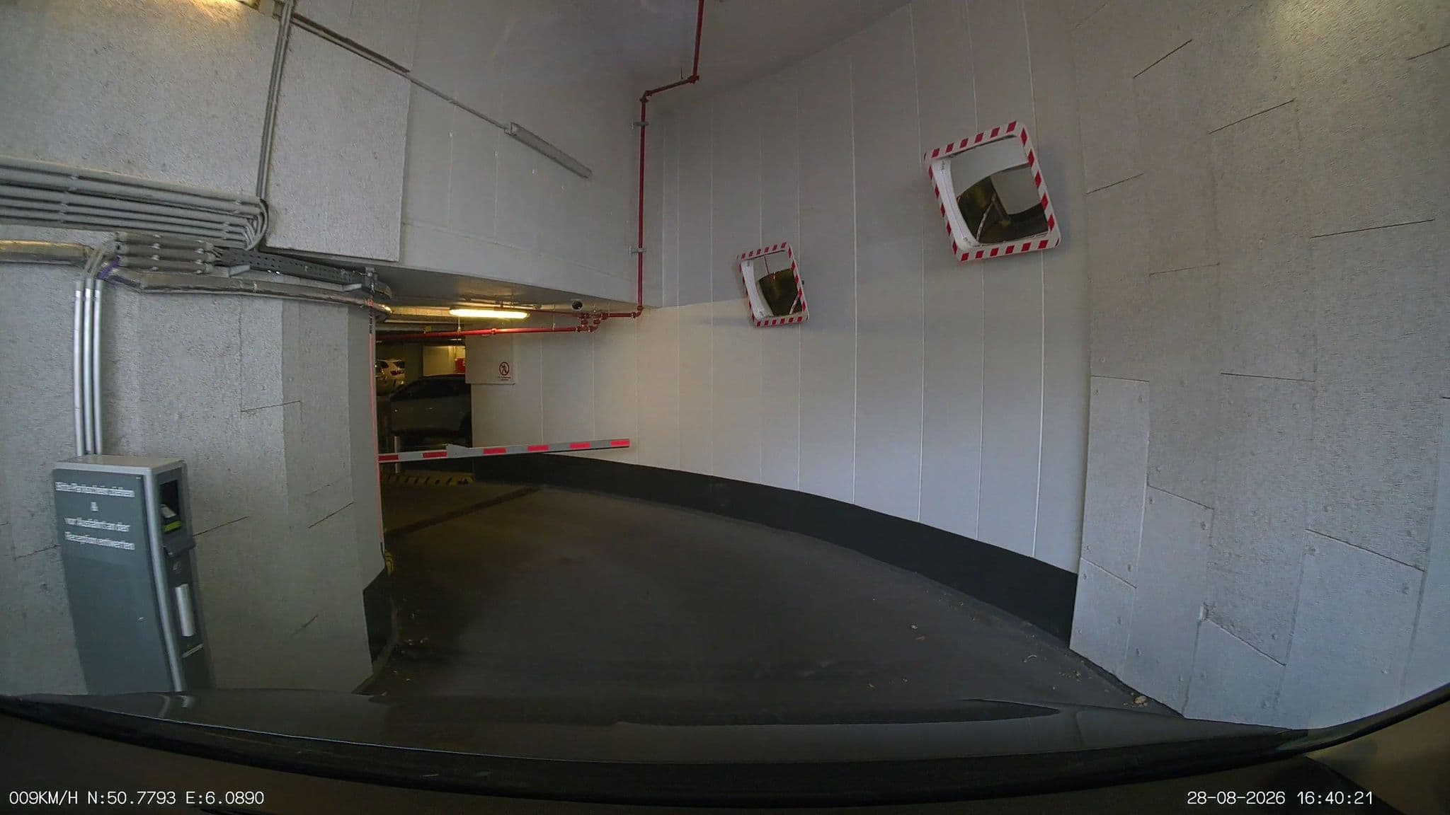 Street view near INNSiDE Aachen, Aachen — © heetENkoel (CC BY-SA · Mapillary)