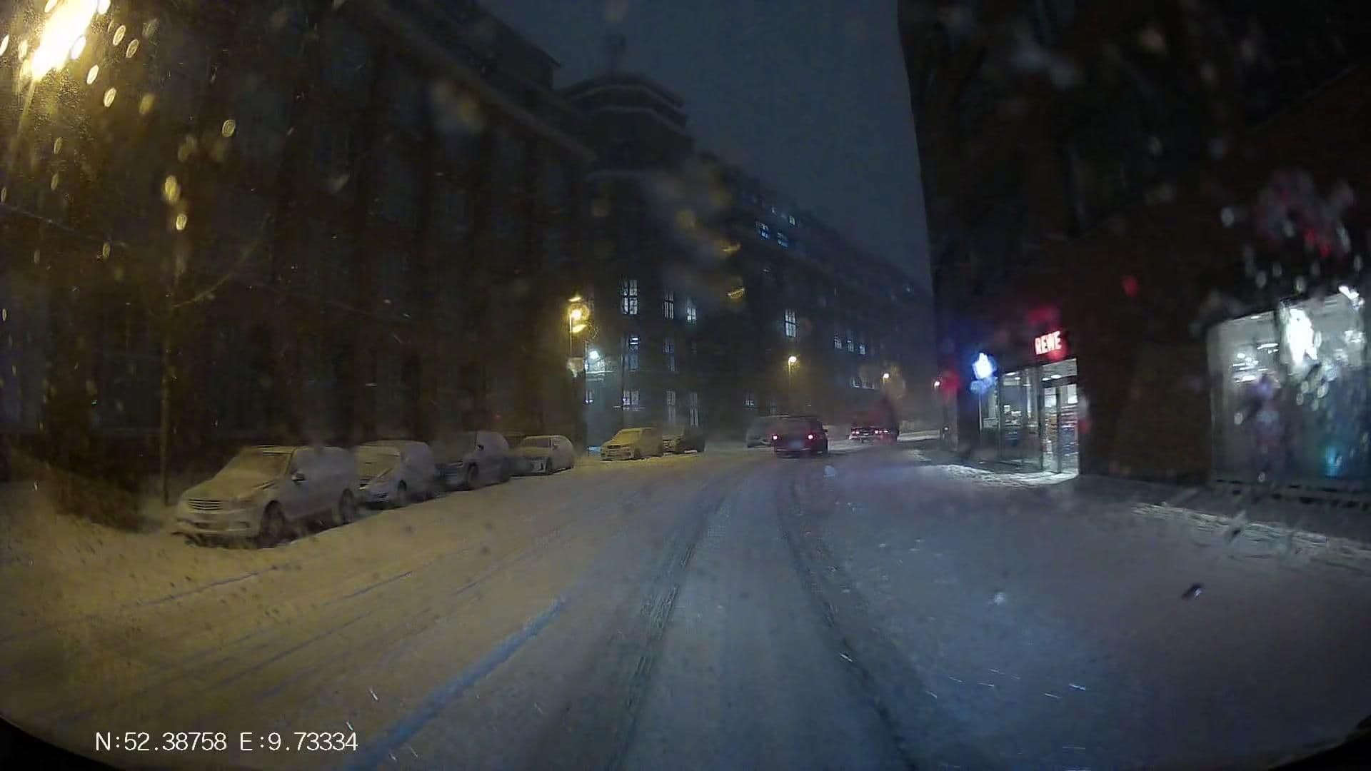 Street view near B&B HOTEL Hannover-City, Nordstadt — © Hightower- (CC BY-SA · Mapillary)