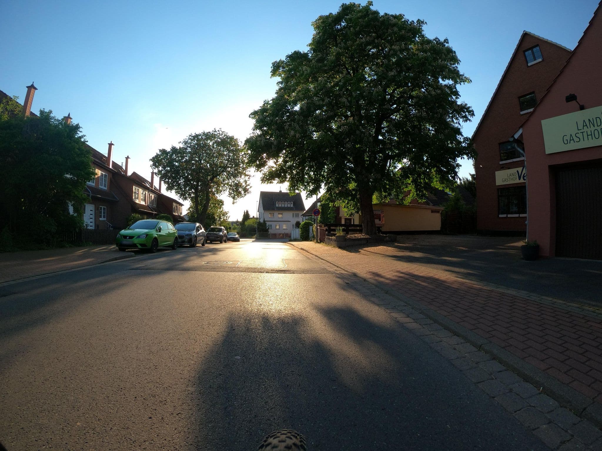 Street view near Smart Hostel by Landgasthof Velber, Ahlem — © Langfahrer (CC BY-SA · Mapillary)
