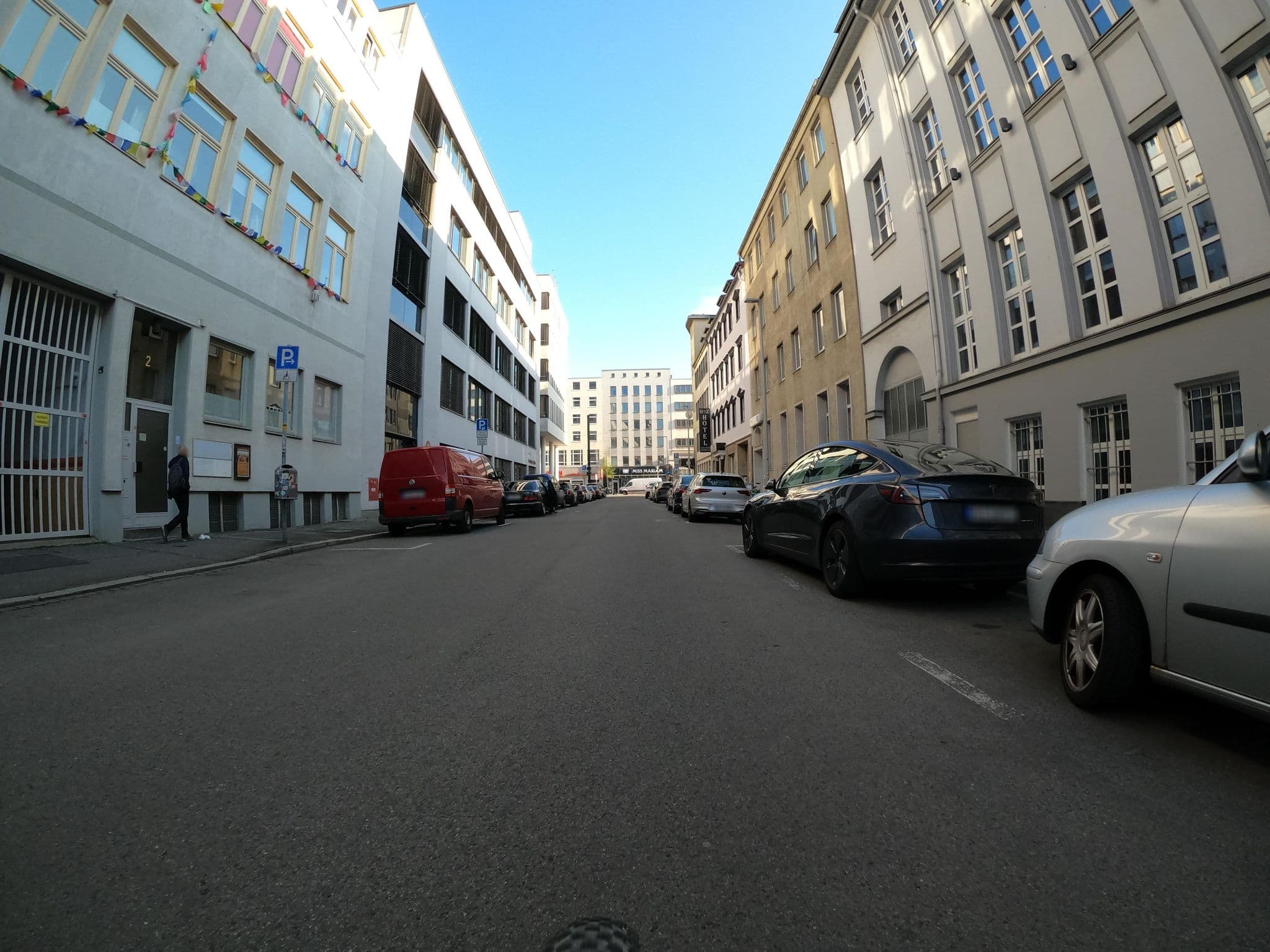 Street view near Hotel Zentrum Hannover, Hannover — © Langfahrer (CC BY-SA · Mapillary)