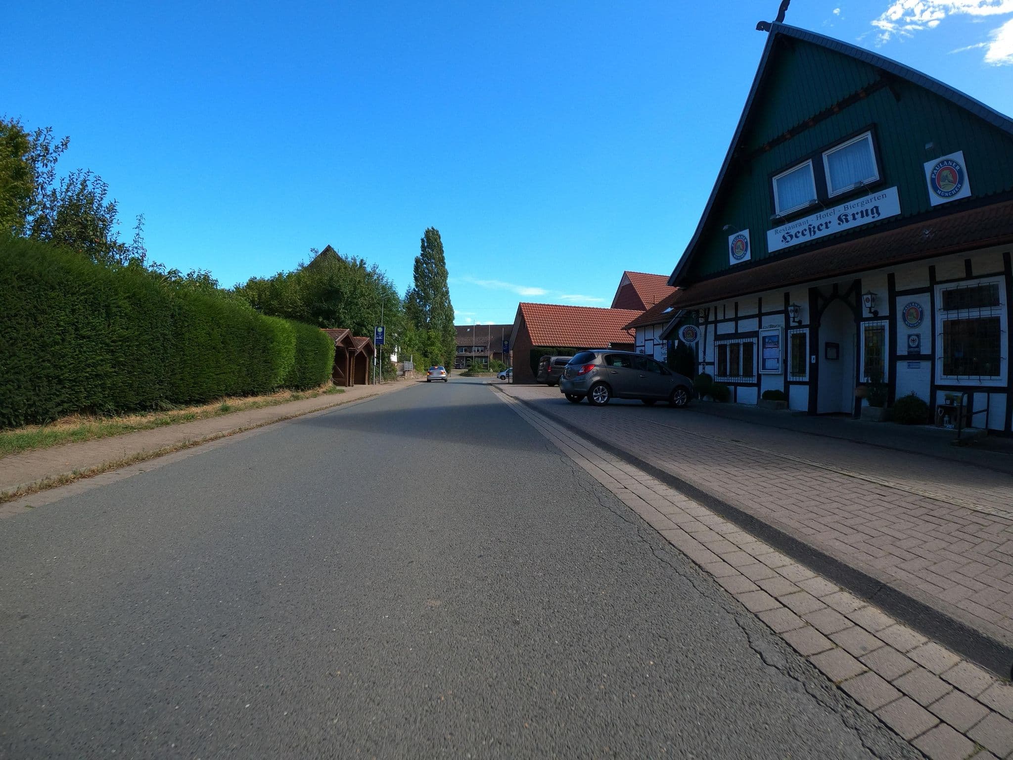 Street view near Landhotel - Restaurant Heeßer Krug, Heeßen - Bad-Eilsen, Heeßen — © Langfahrer (CC BY-SA · Mapillary)