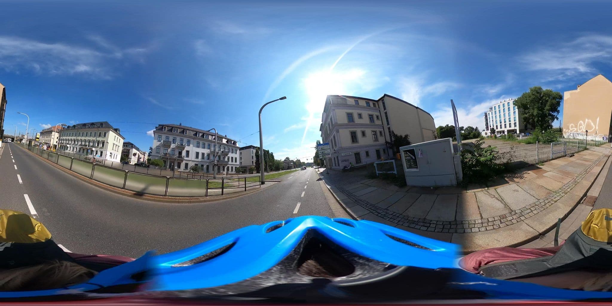 Street view near Apartmenthaus Stadt Metz, Dresden — © geowatti (CC BY-SA · Mapillary)