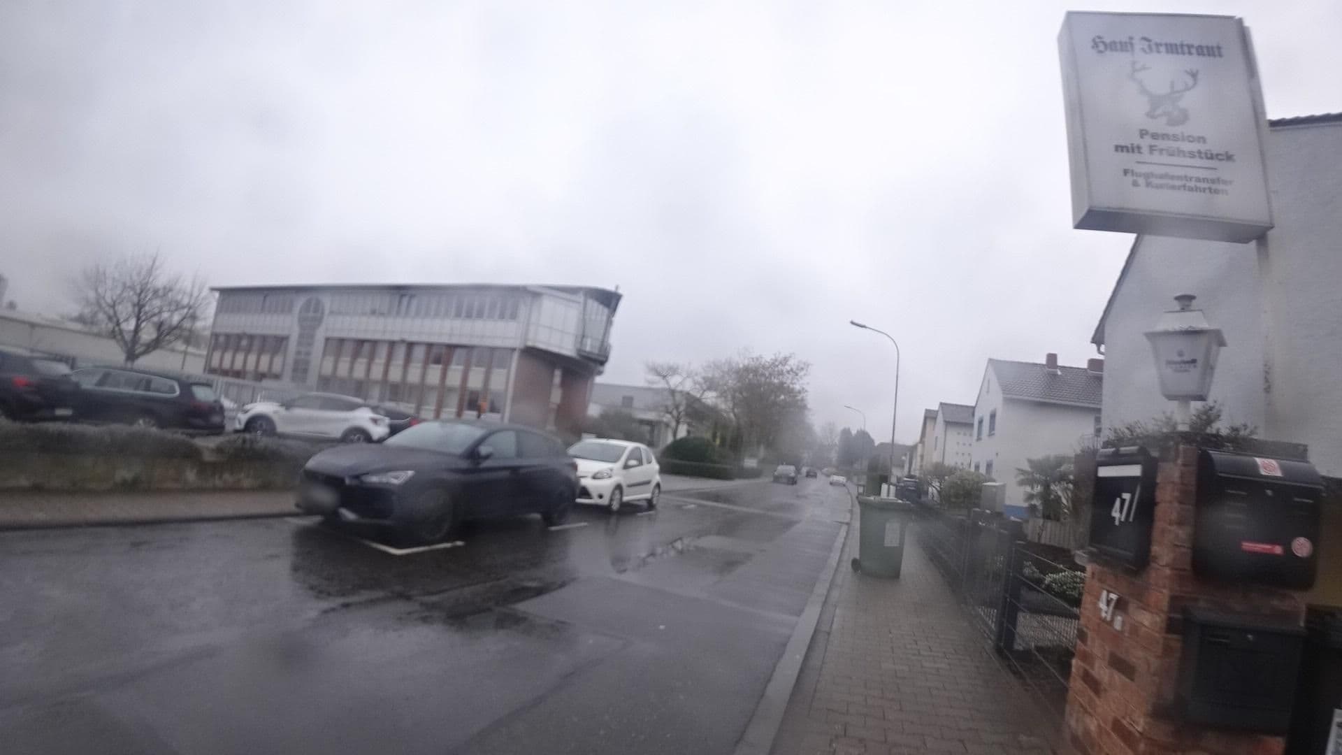 Street view near Privat Pension Haus Irmtraut, Alzey — © Vosgivince (CC BY-SA · Mapillary)