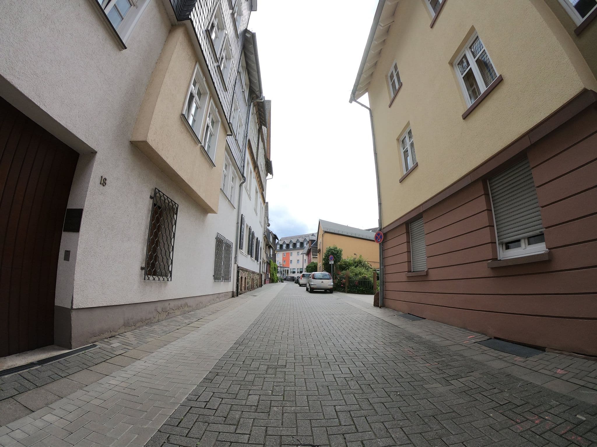 Street view near Hotel Bürgerhof Wetzlar, Wetzlar — © grinninghamster (CC BY-SA · Mapillary)