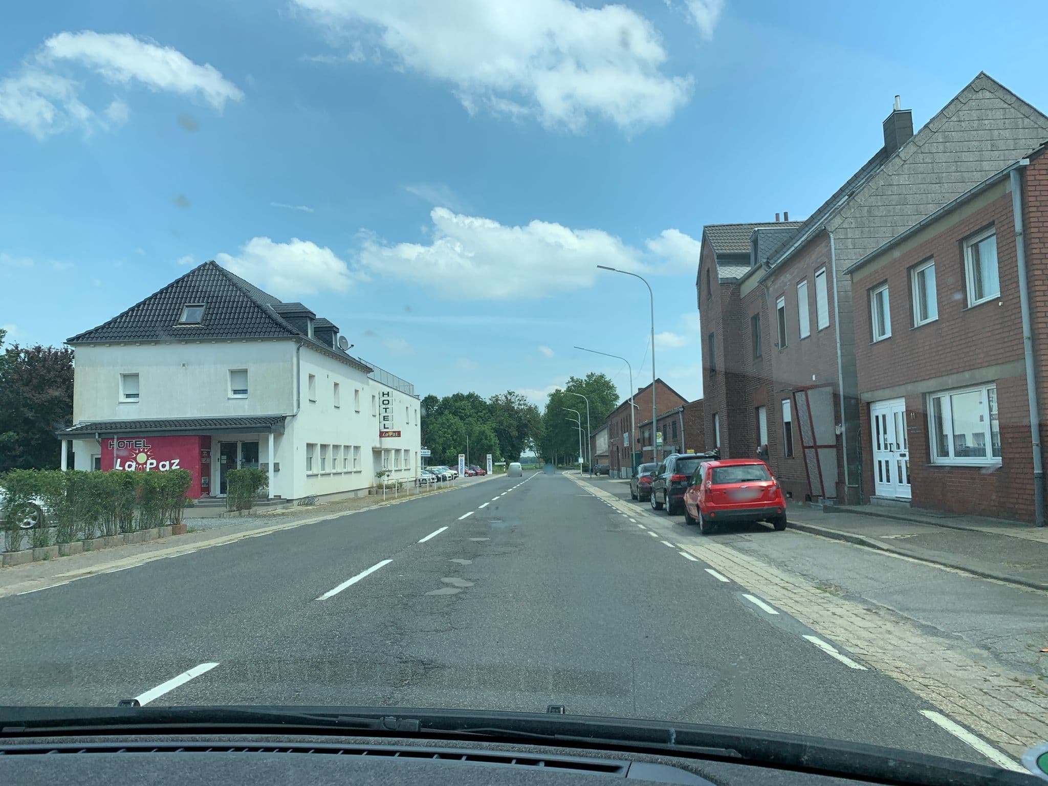 Street view near Hotel Alden, Niedermerz — © noel (CC BY-SA · Mapillary)