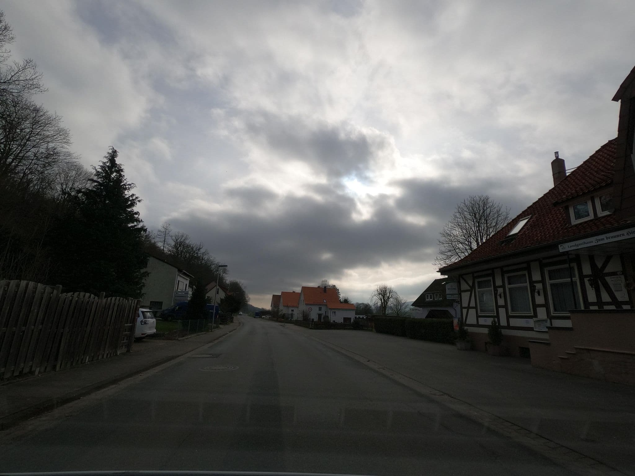 Street view near Hotel Landgasthaus Zum braunen Hirsch, Alfeld — © Langfahrer (CC BY-SA · Mapillary)