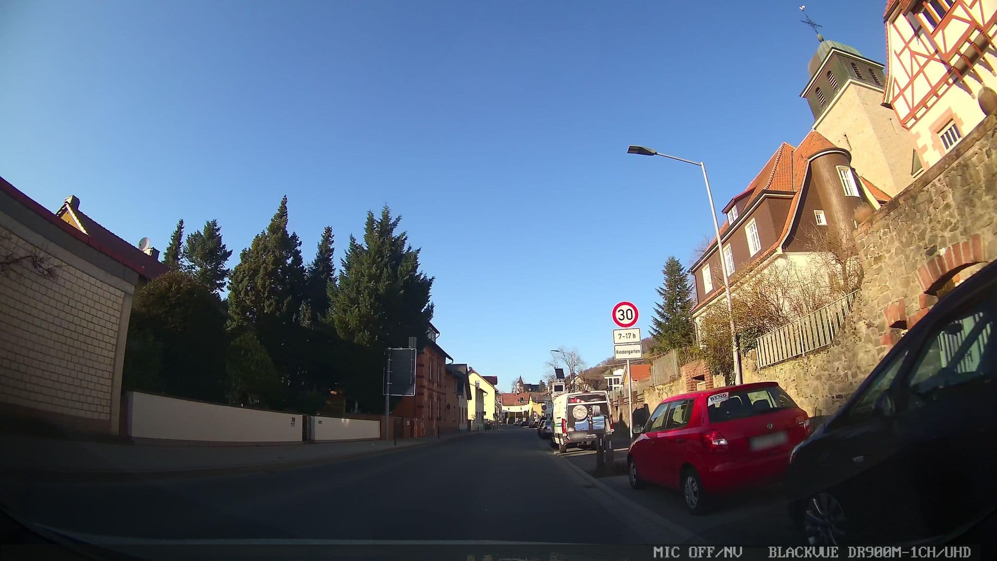Street view near Pension Zur Traube, Zwingenberg — © chuck (CC BY-SA · Mapillary)